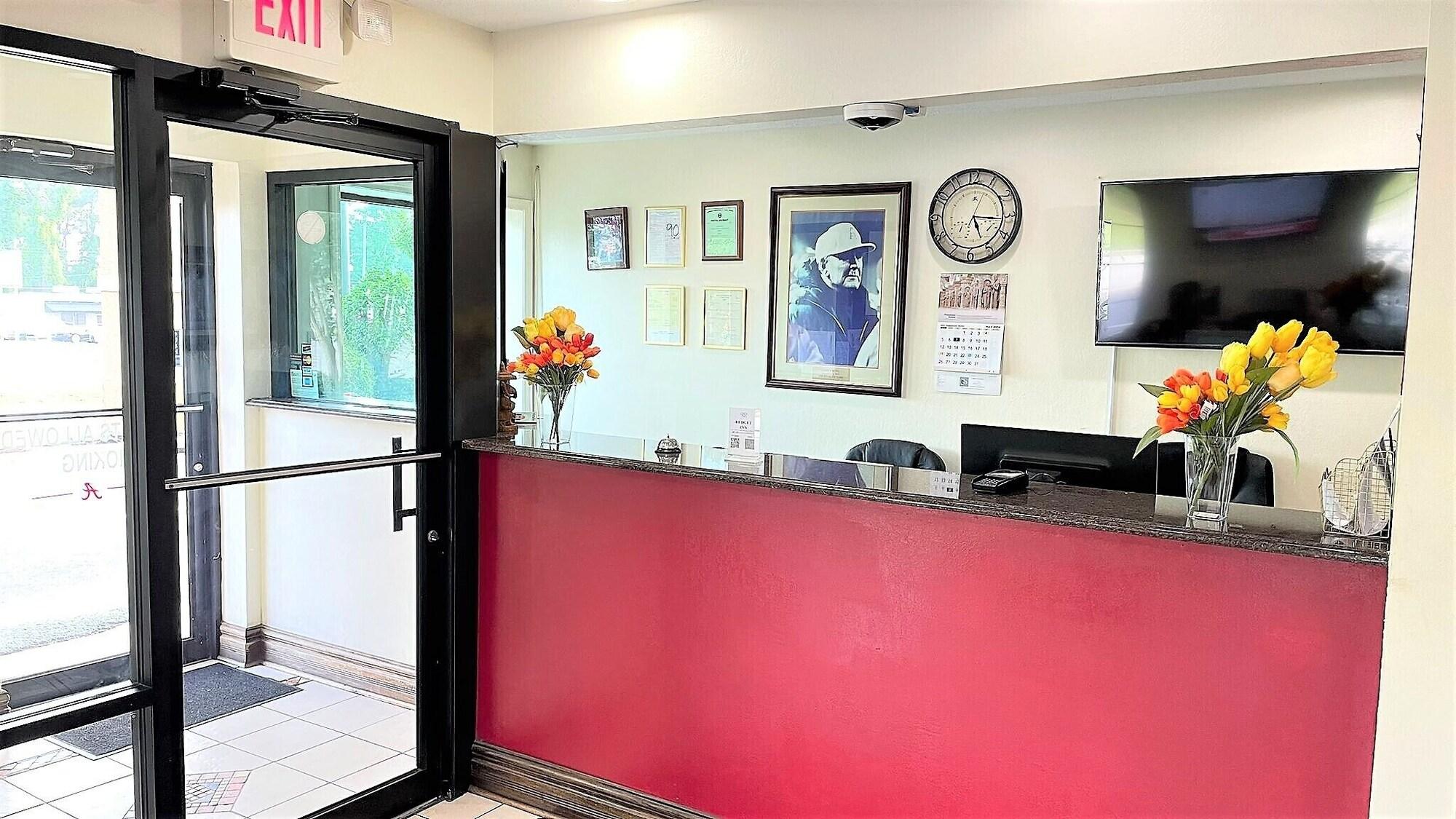 Vista Lobby Budget Inn