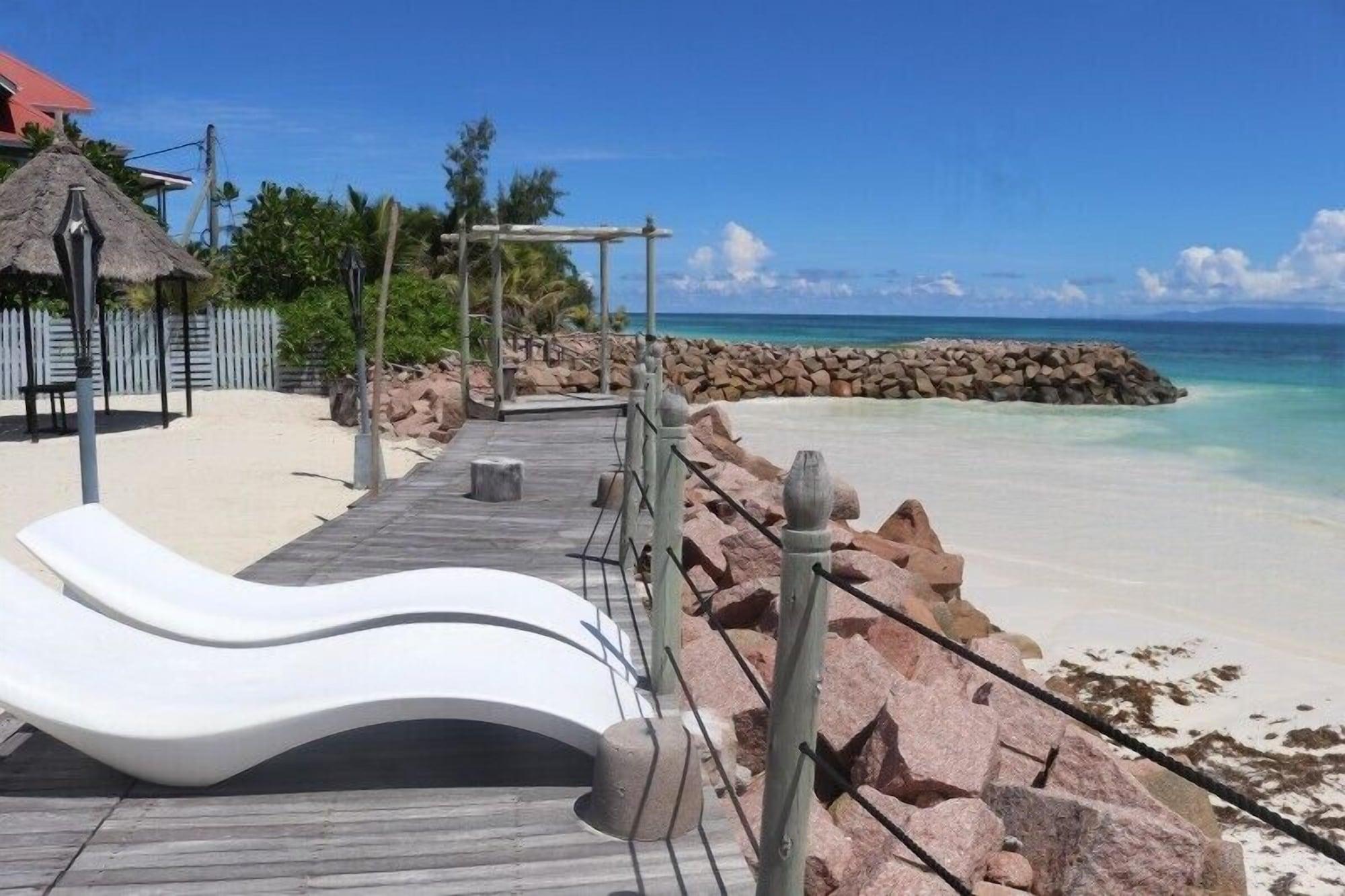 Vista Exterior The Islander Hotel