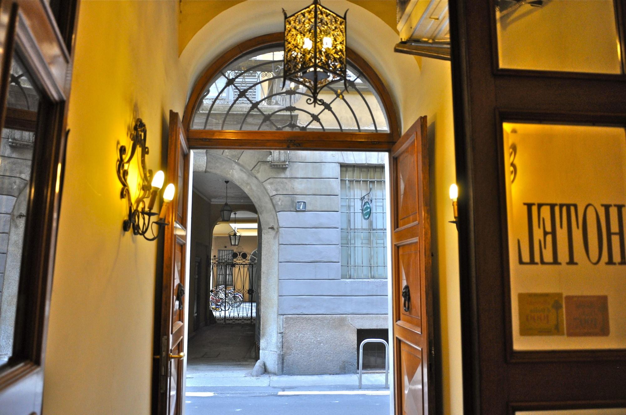 Vista Lobby Hotel Vecchia Milano