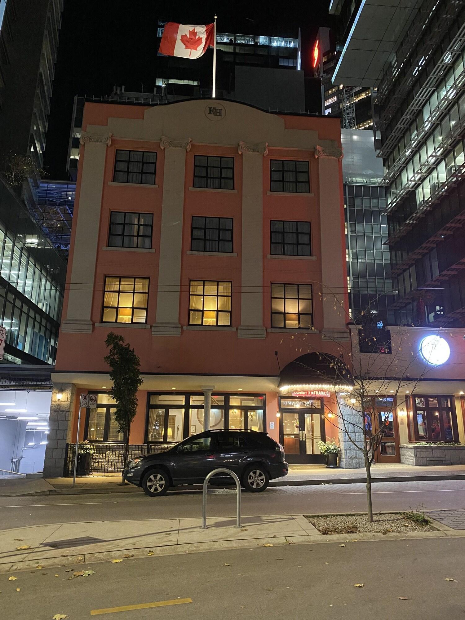 Vista Exterior Kingston Hotel