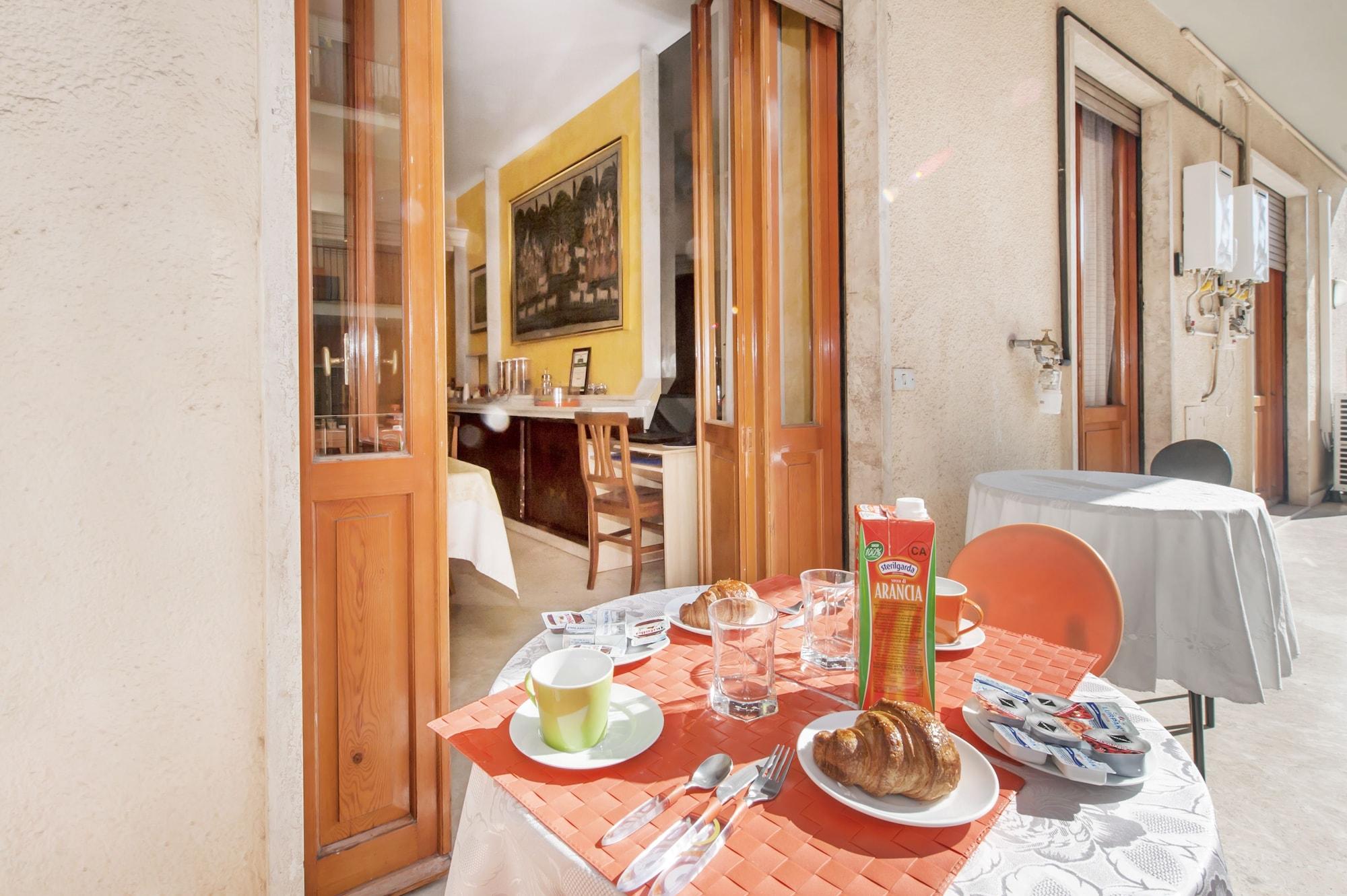 Restaurant Kosher B&B The Home in Rome