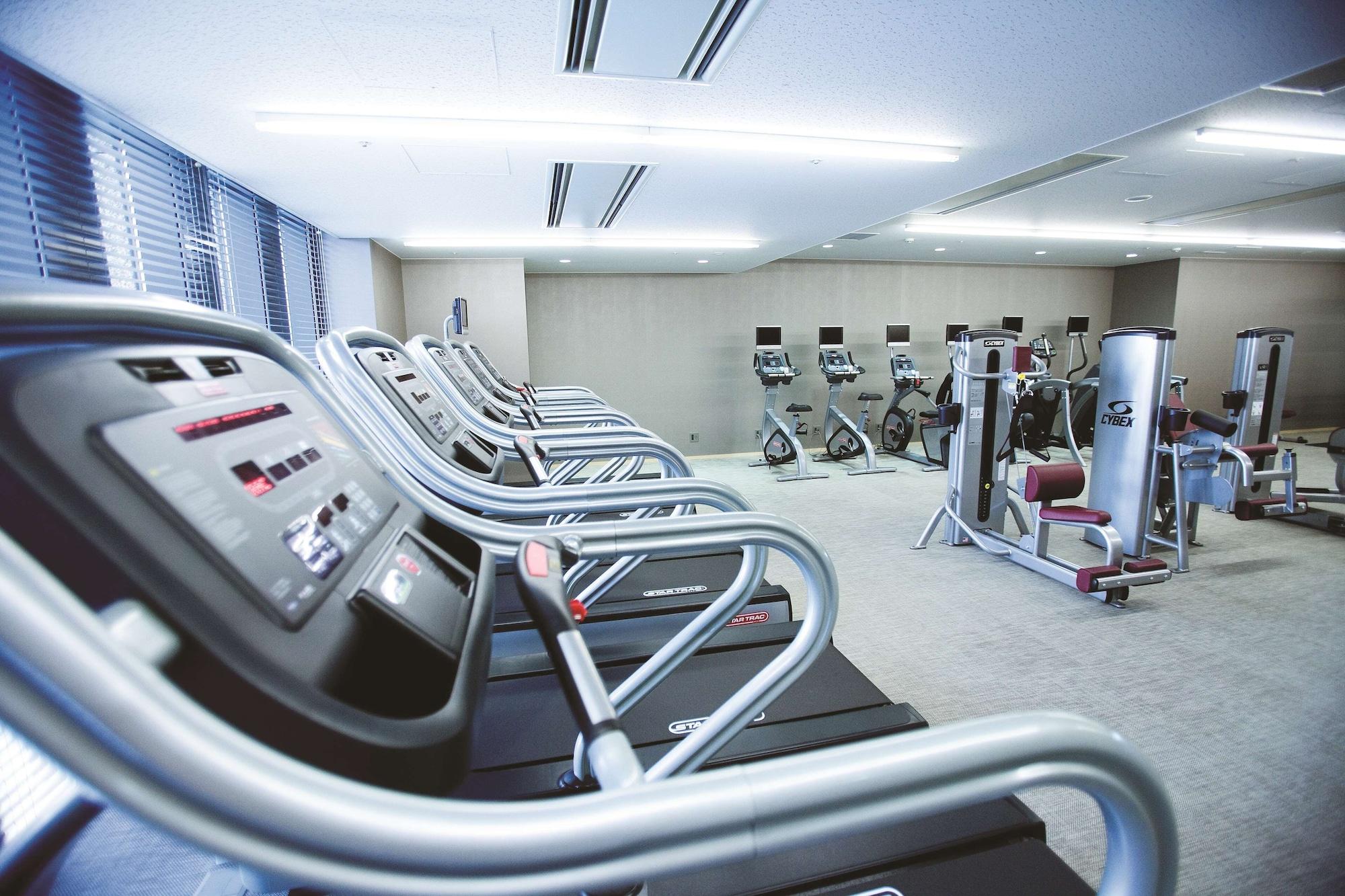 Gimnasio The Capitol Hotel Tokyu