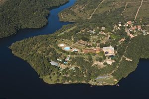 Alojamiento - Hotel Rio de Pedras