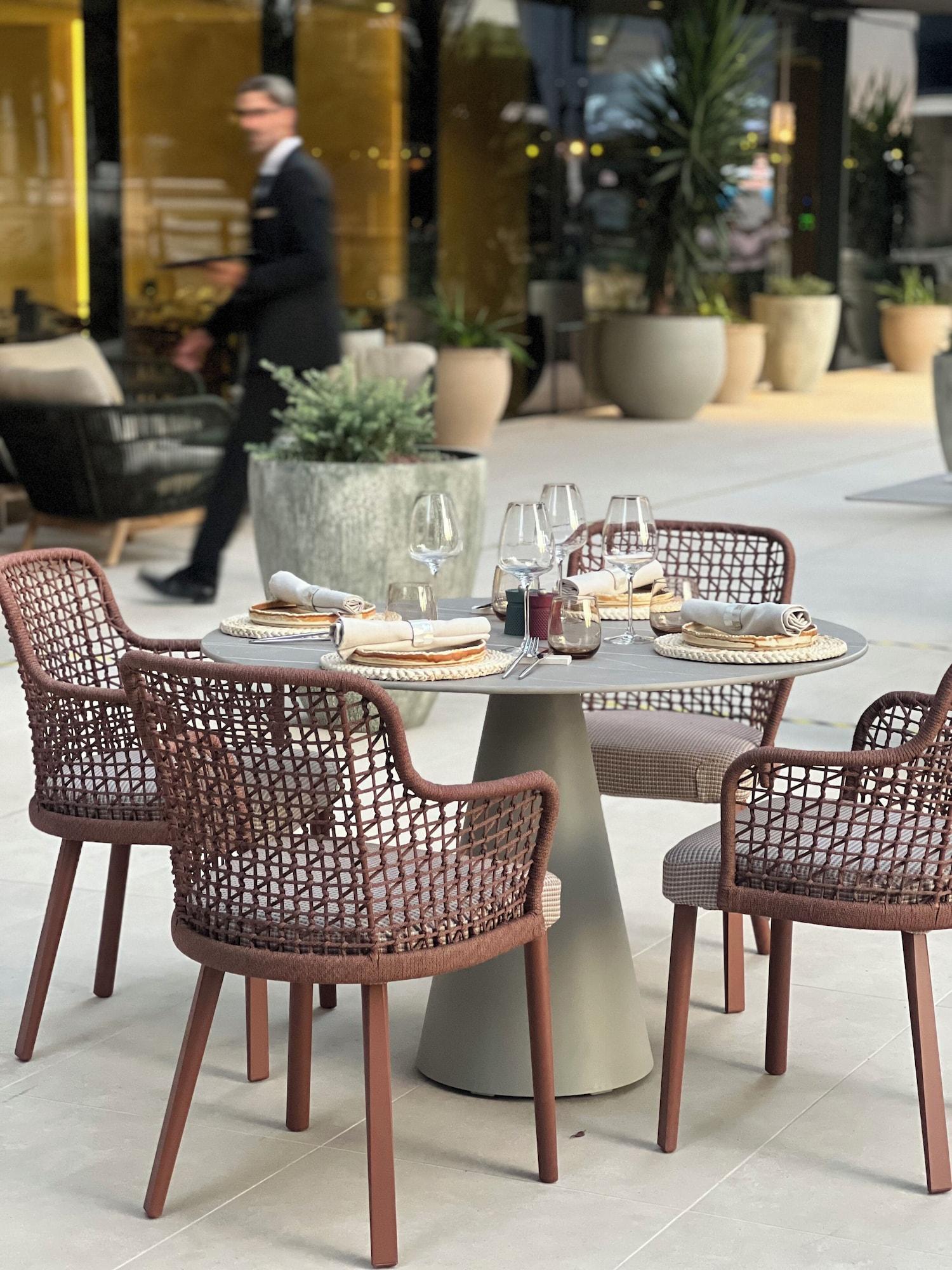 Restaurant Hotel Sumratin