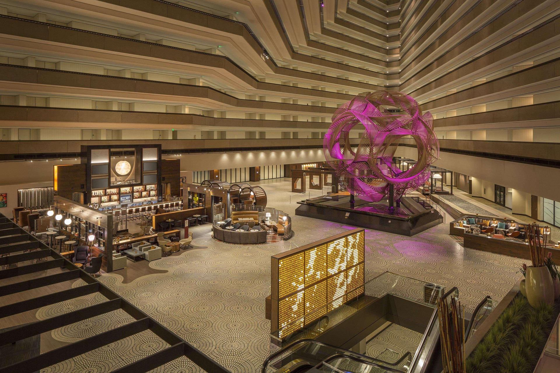Vista Lobby Hyatt Regency San Francisco