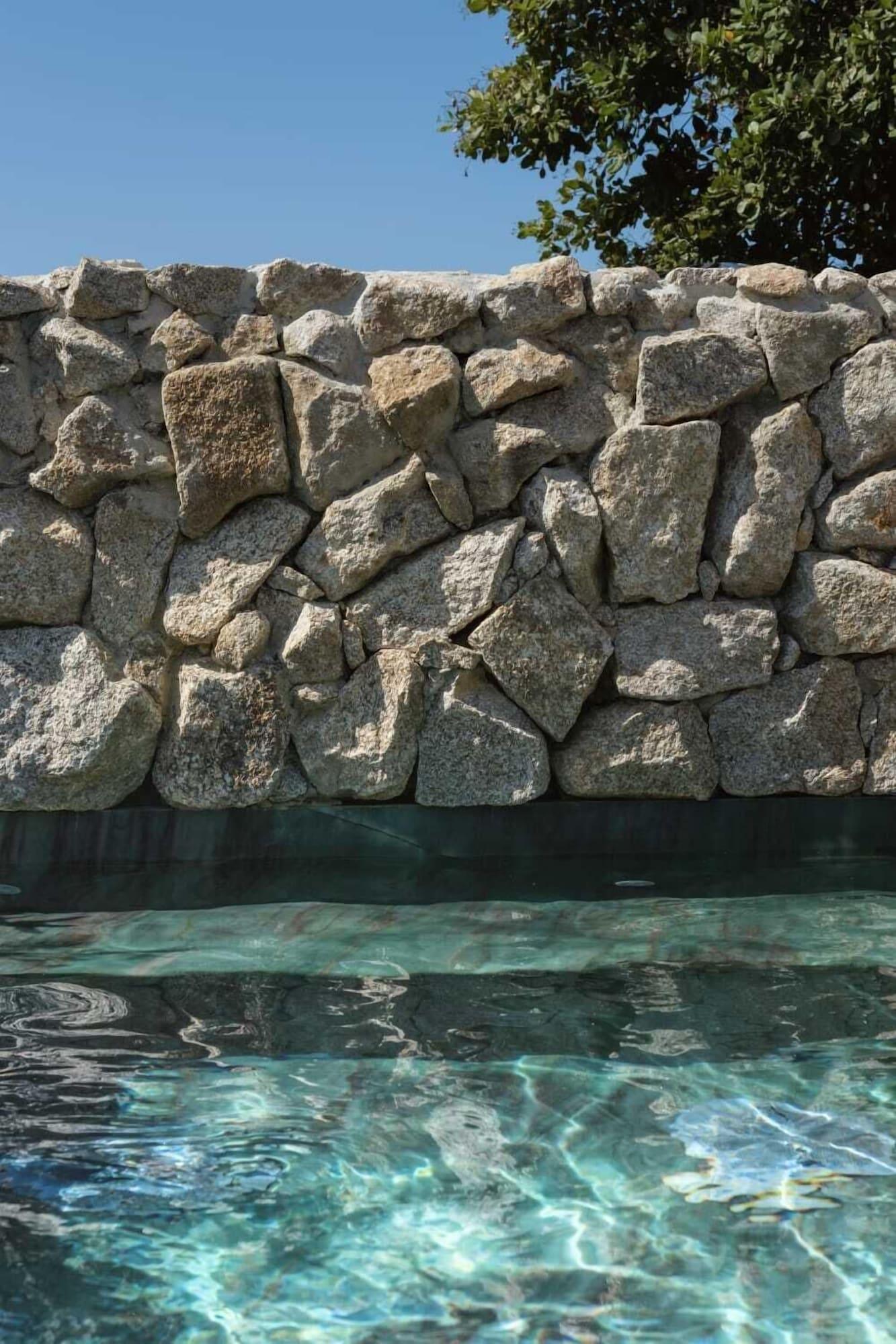 Vista Piscina Vila Almesca