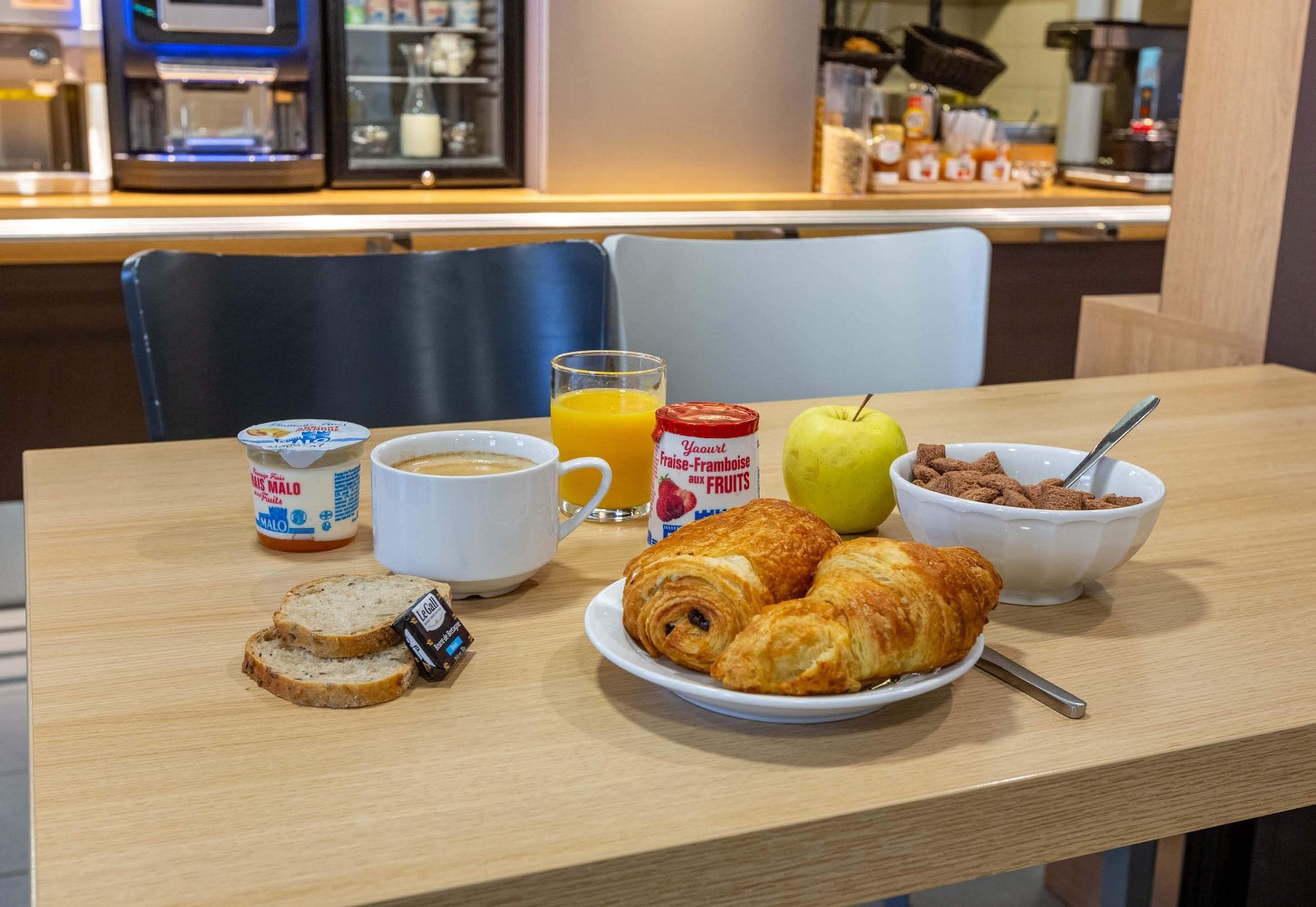 Restaurant B&B HOTEL CHARTRES Le Forum (1)