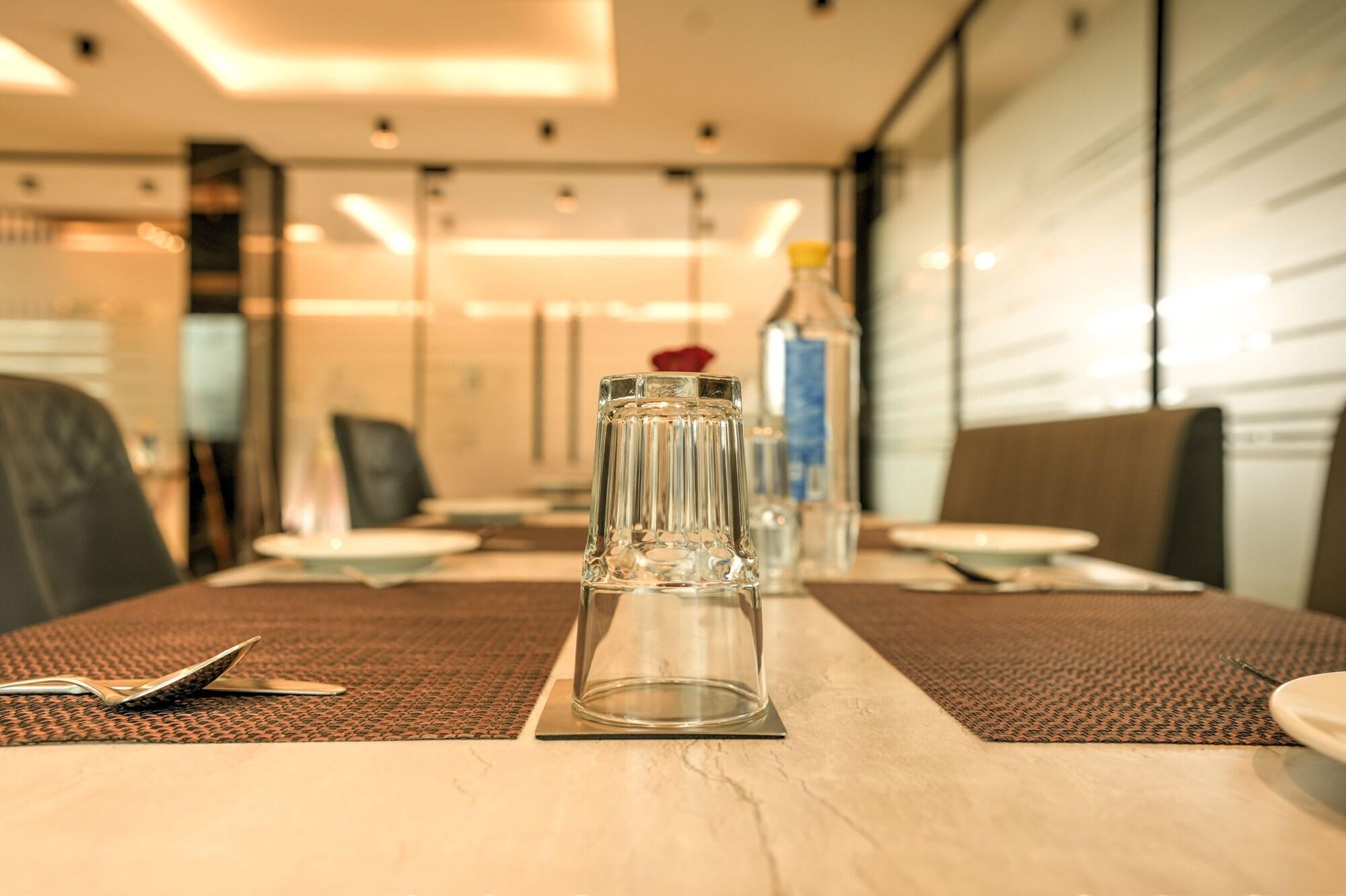 Restaurant Hotel Rj - Managed by AHG