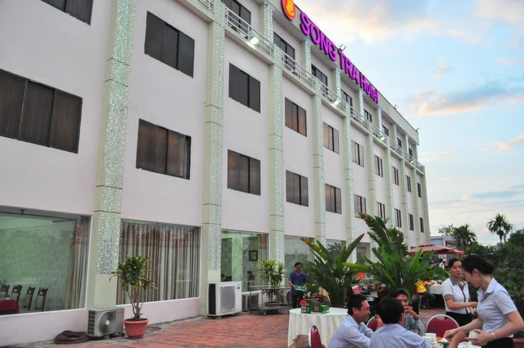 Vista Exterior Song Tra Hotel