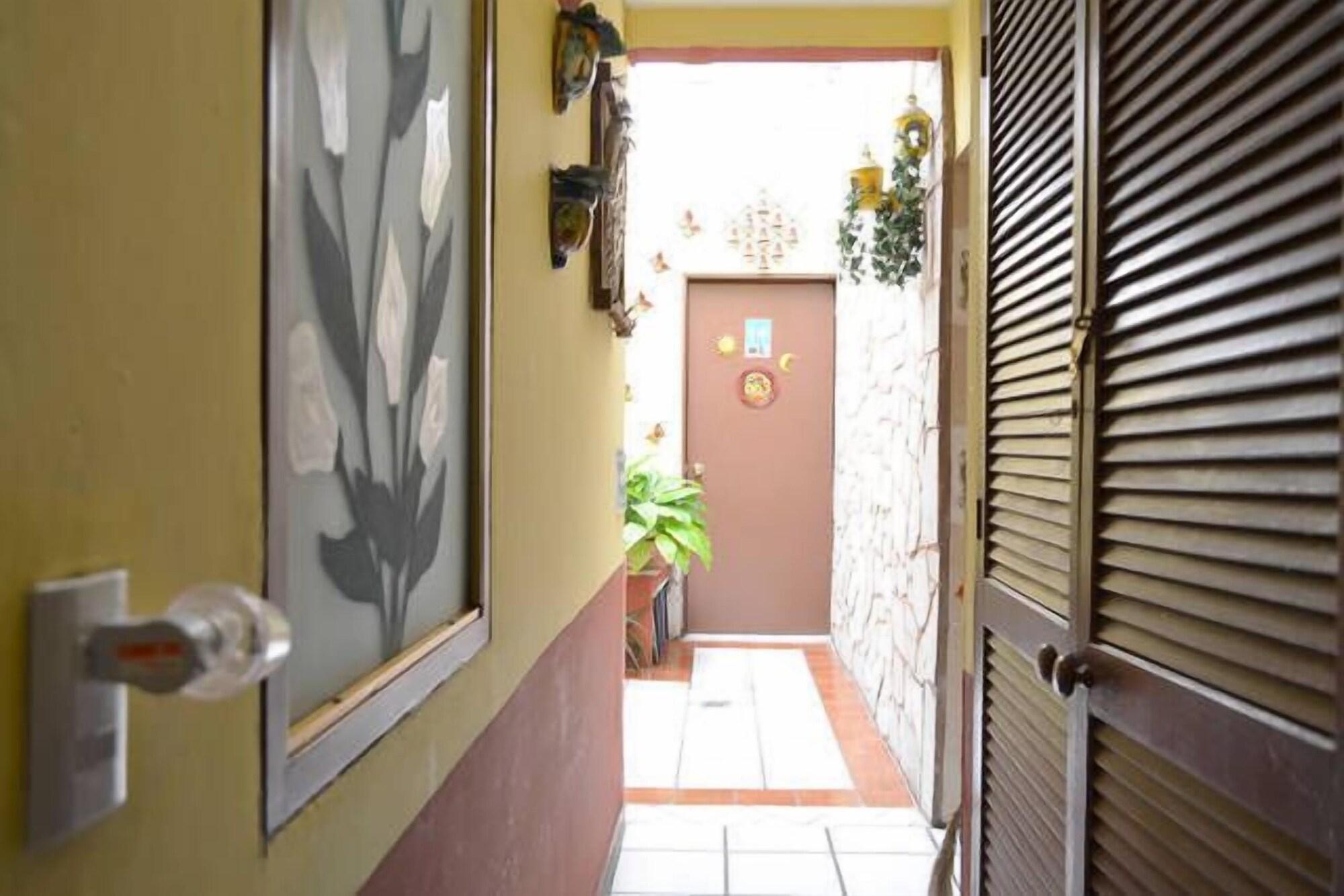 Varios Casa Zalaoui Hostel