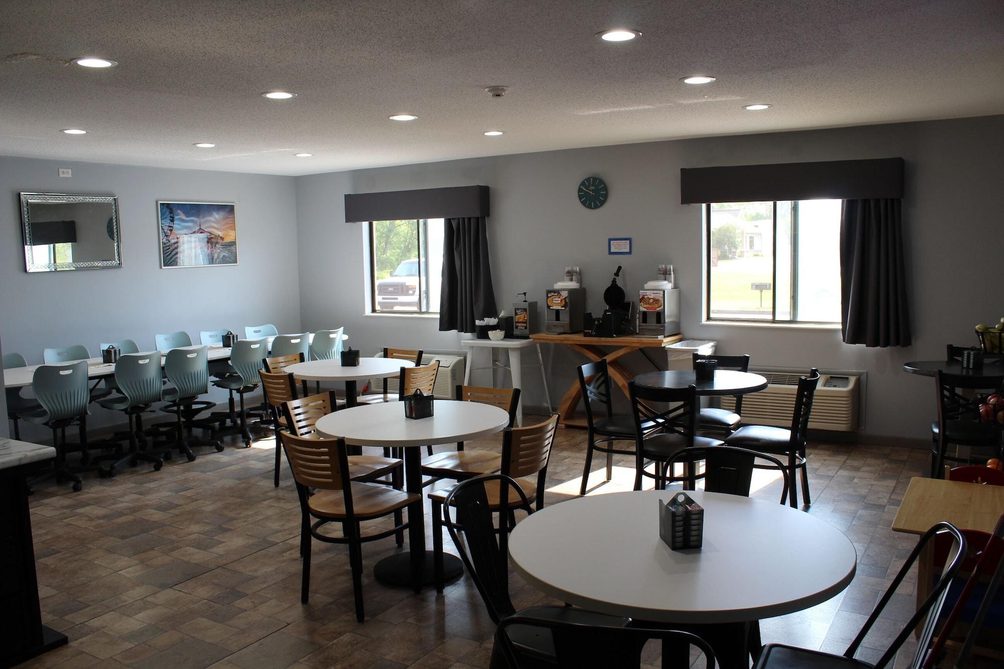 Restaurant American Inn and Suites Ionia