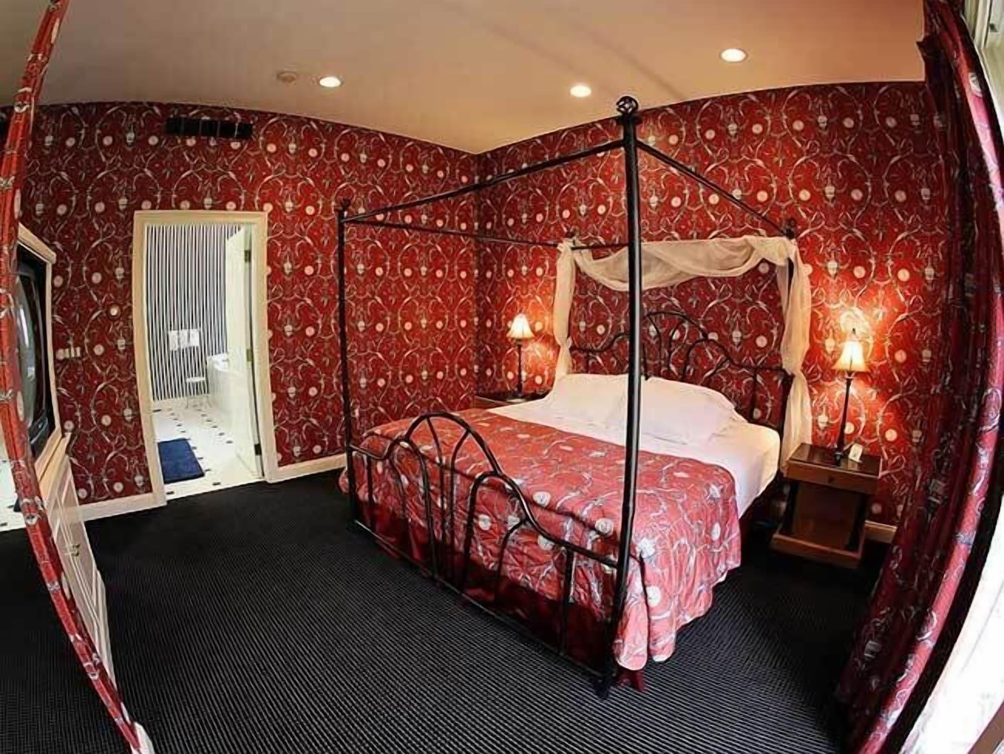 Habitación The Bertram Inn & Conf Ctr Trademark Collection by Wyndham