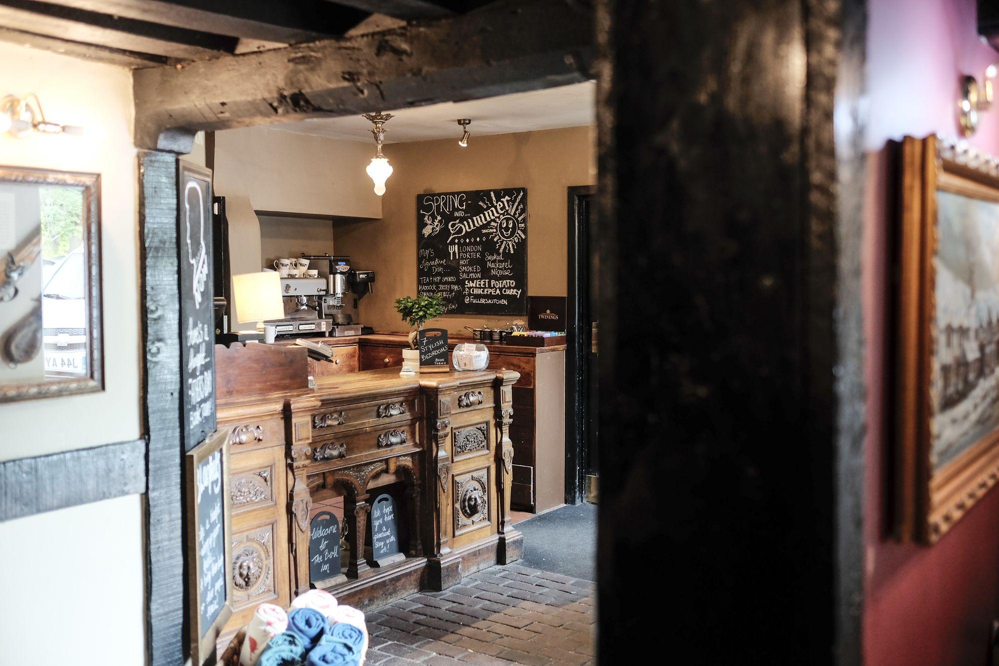 Vista Lobby Bull Inn