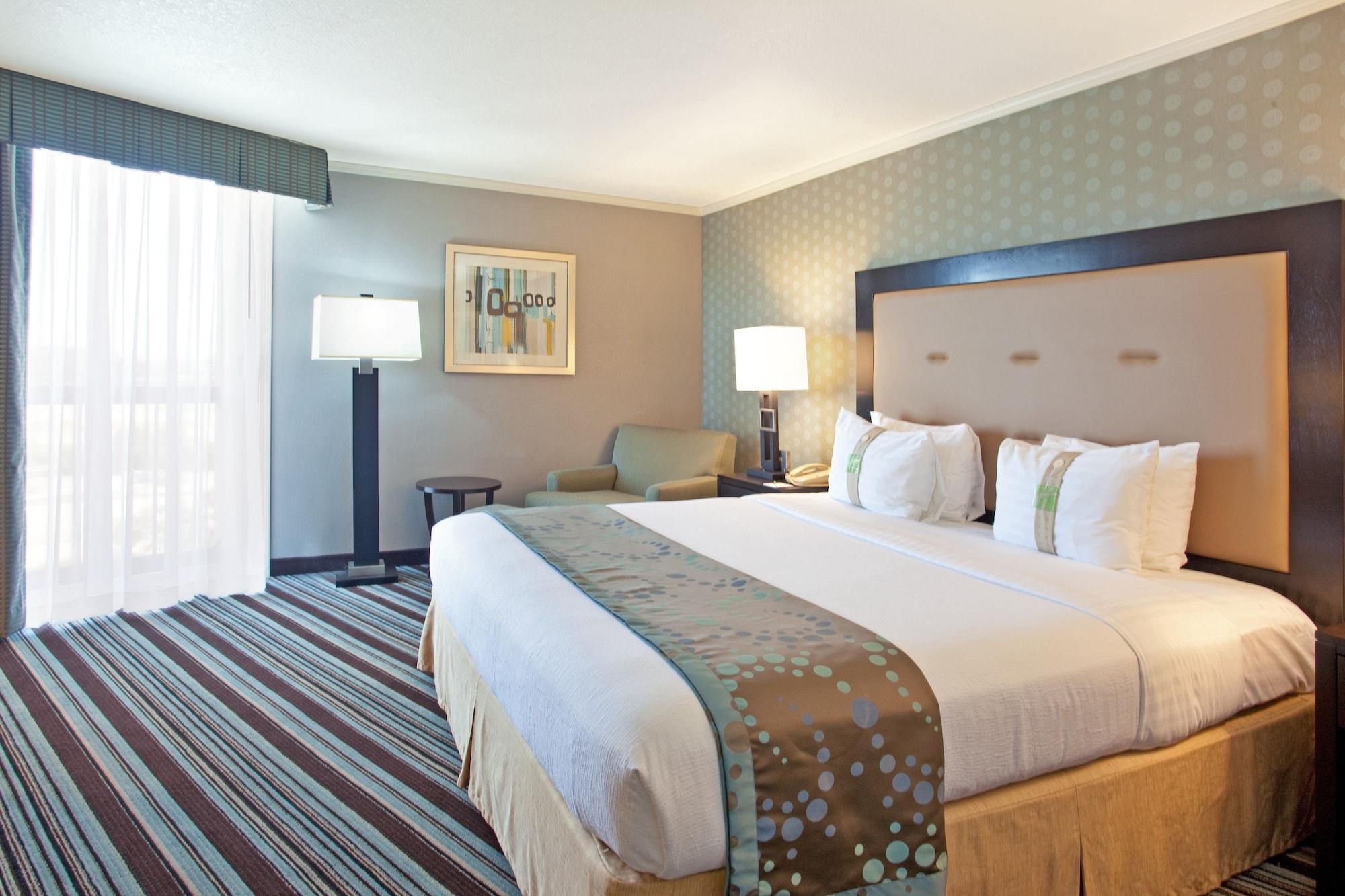 Habitación Holiday Inn Long Beach Airport Hotel and Conference Center by IHG