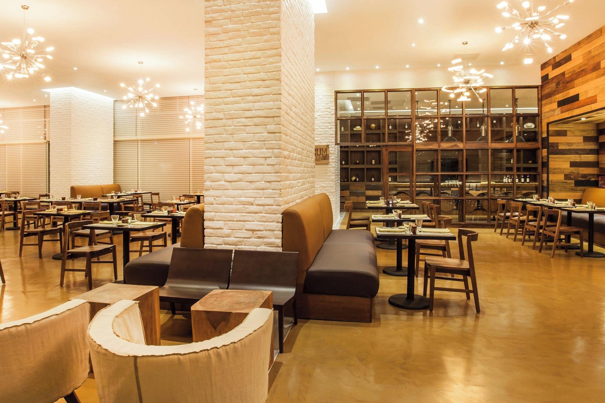 Restaurant Sortis Hotel, Spa & Casino, Autograph Collection by Marriott