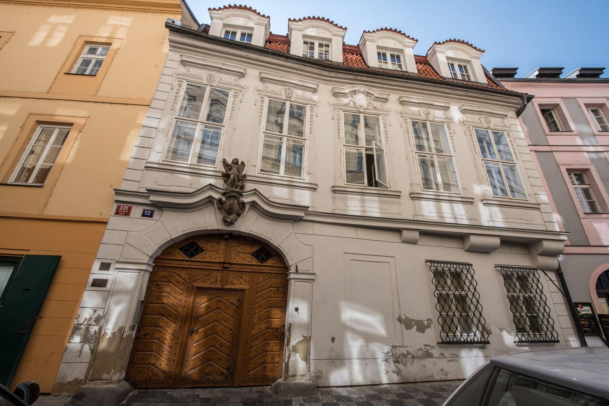 Vista Exterior Exclusive home in heart of Prague