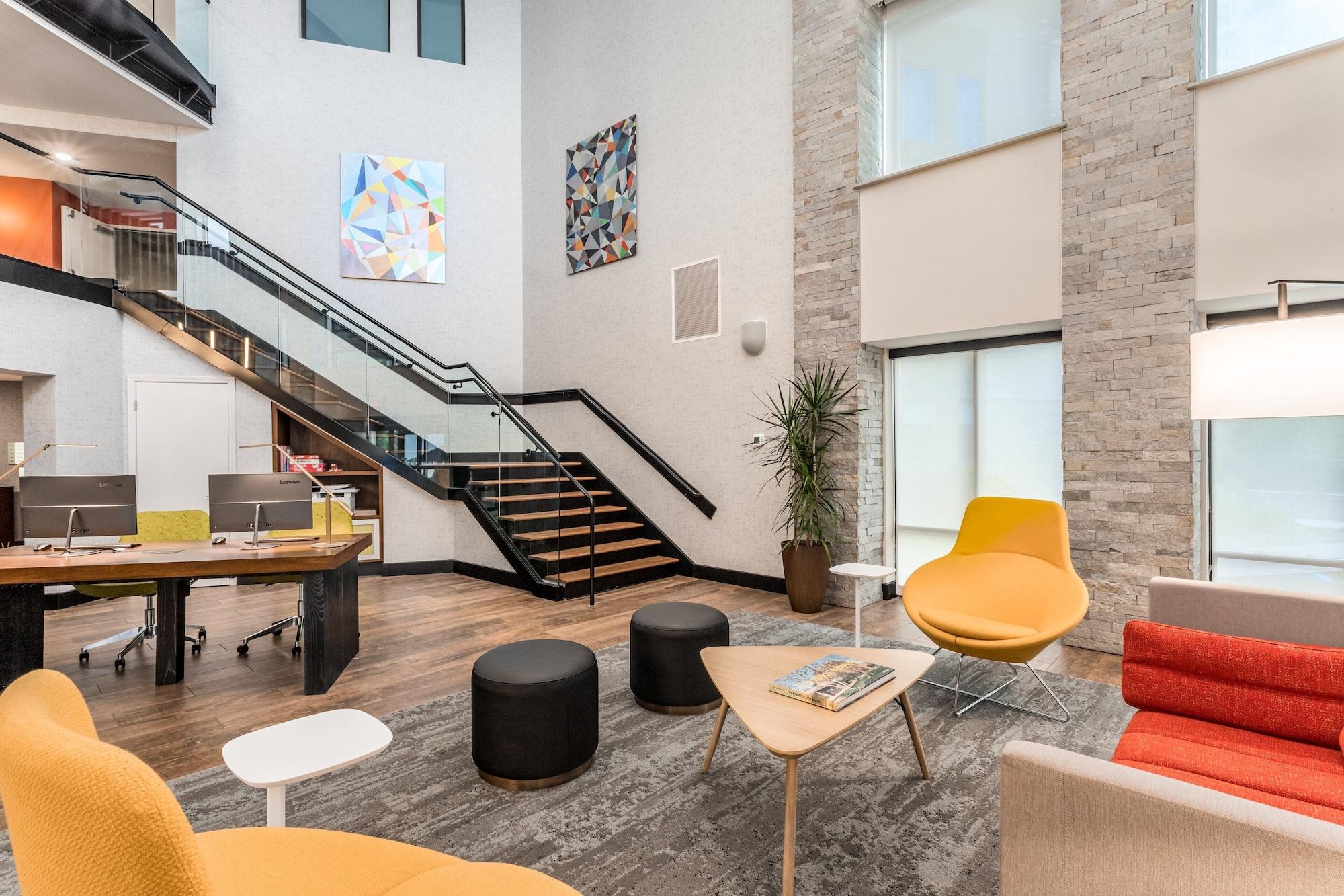 Vista Exterior Holiday Inn Columbus by IHG