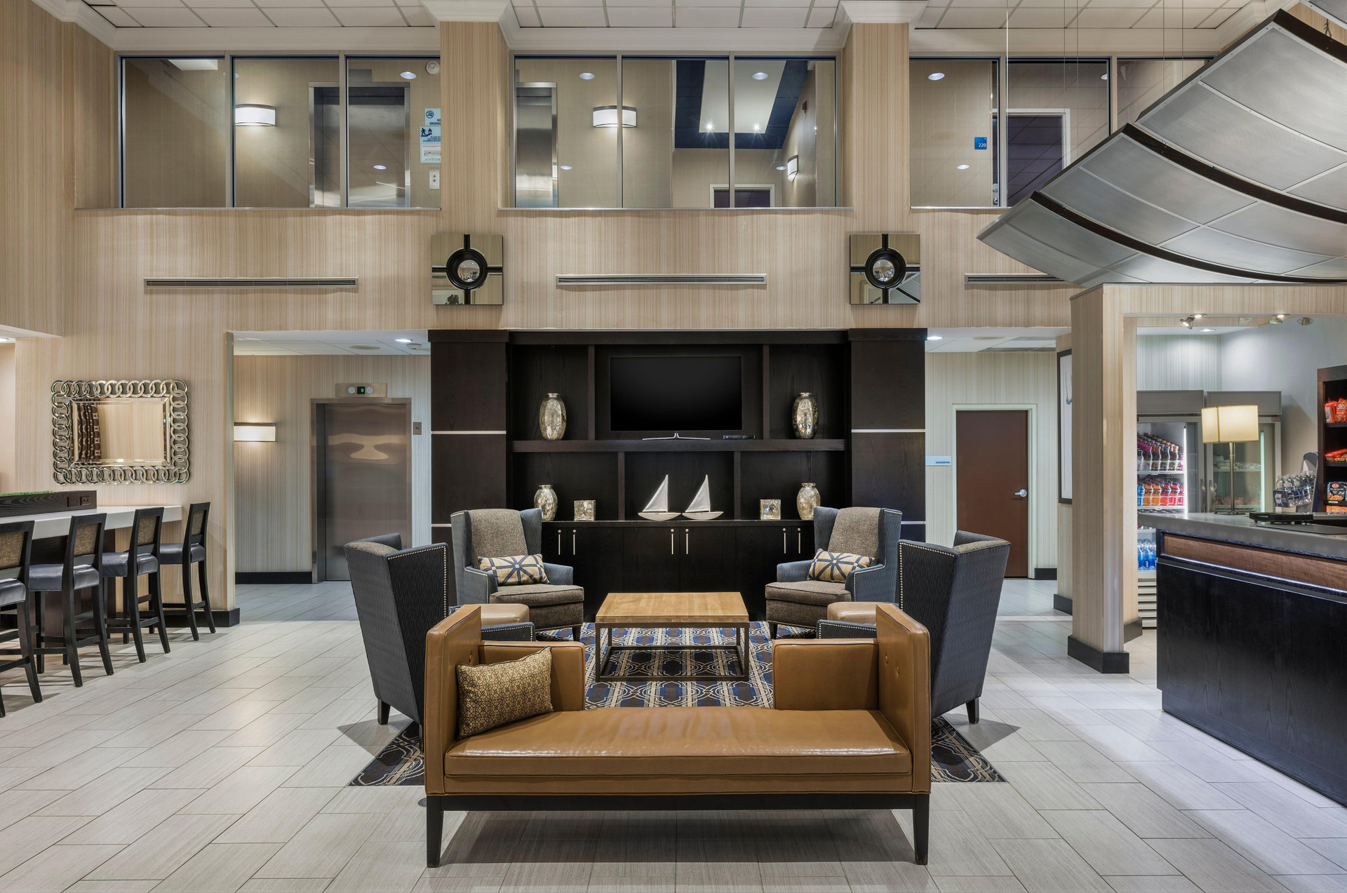 Vista Lobby Holiday Inn Express Hotel and Suites Laurel by IHG