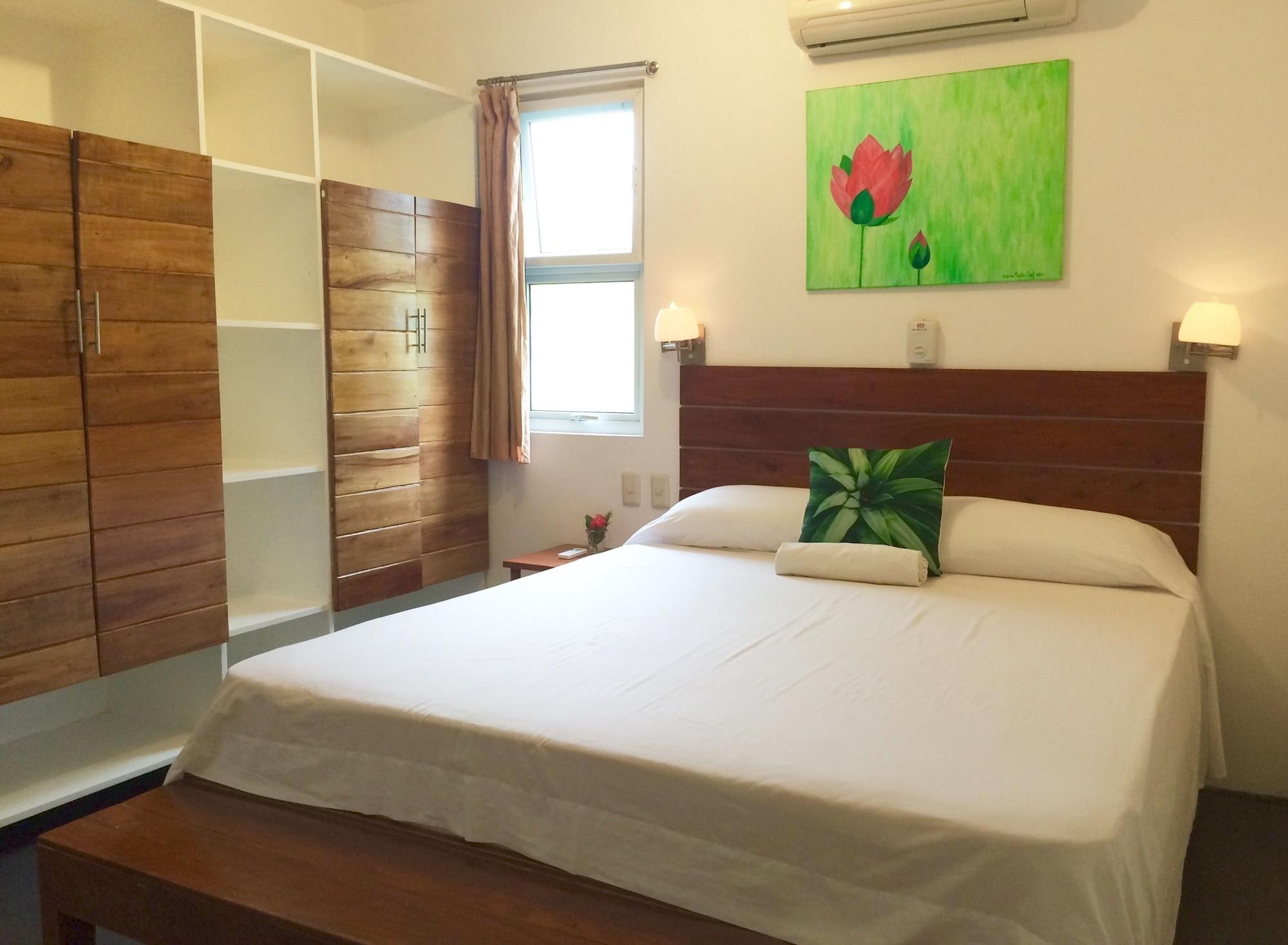 Varios MarPas Apartments
