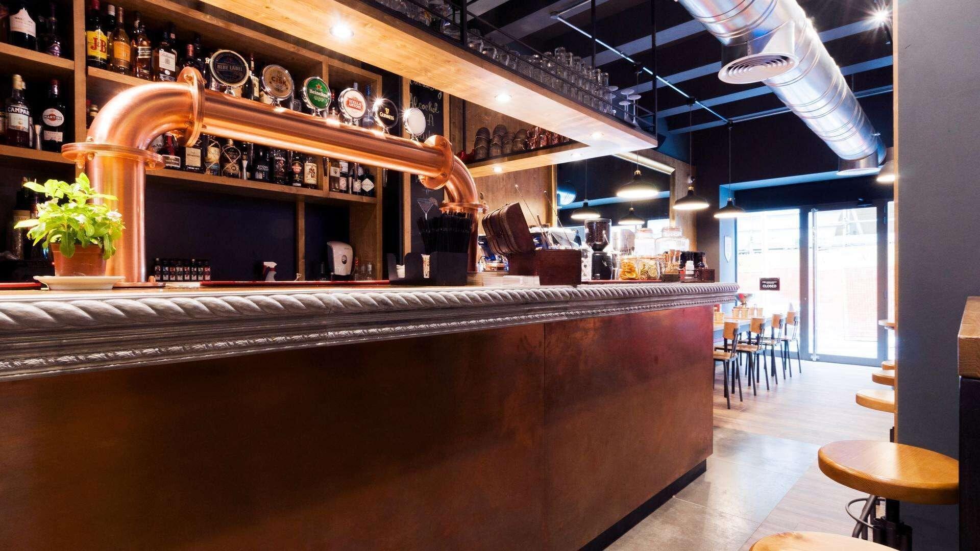 Bar/Salón AX The Saint John