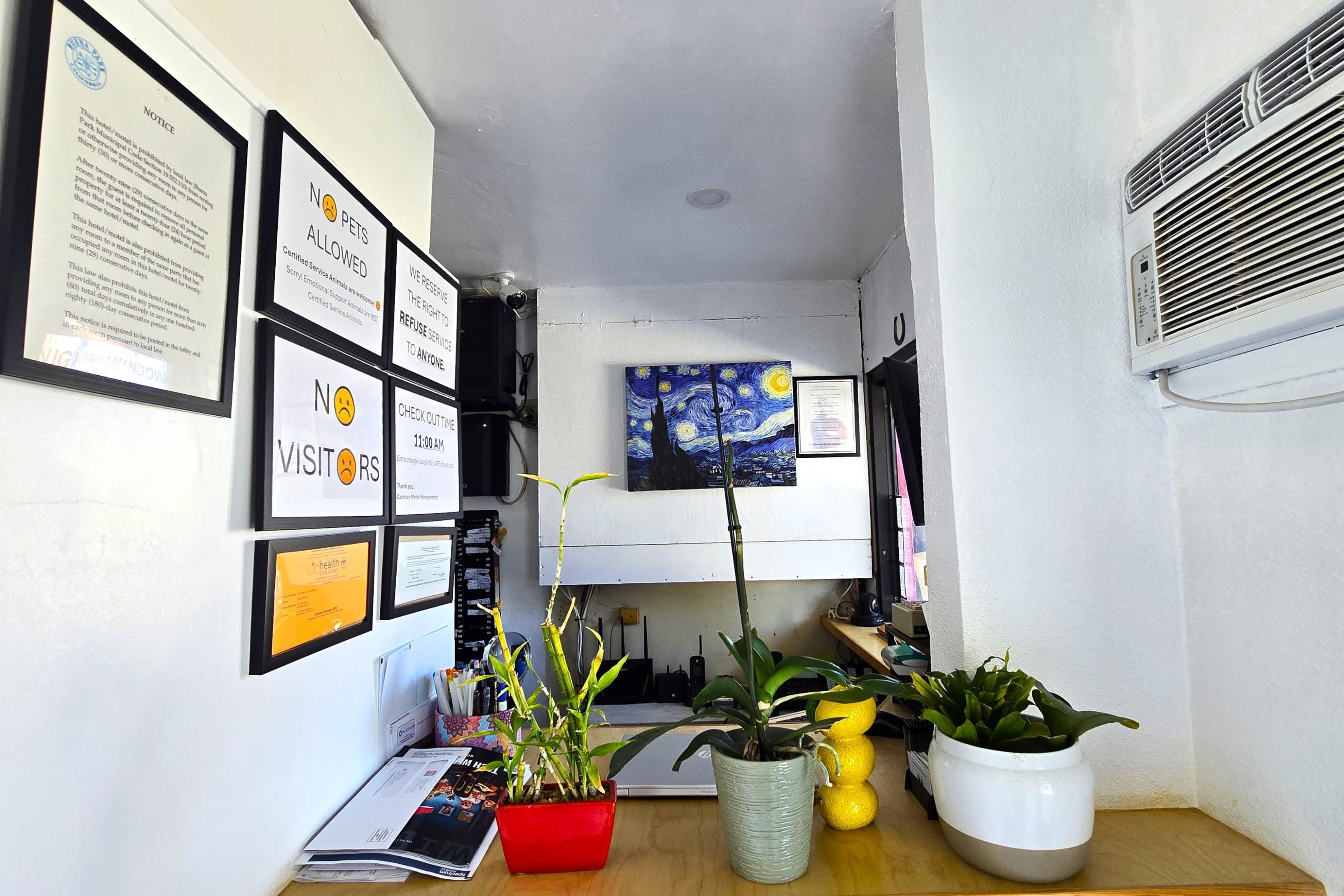 Vista Lobby Century Motel Buena Park Anaheim I-5