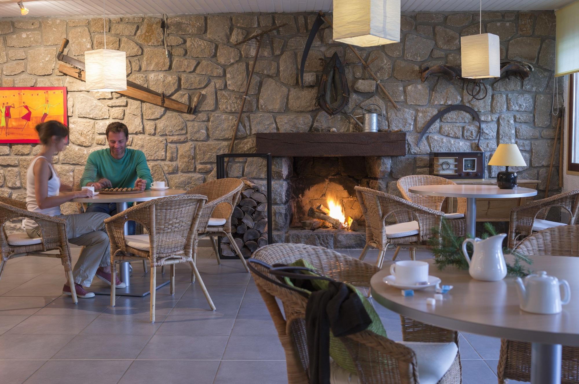 Bar/Salón VVF Haute Loire Haute Ardèche, Tence