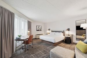 Alojamiento - Crowne Plaza Lansing by IHG