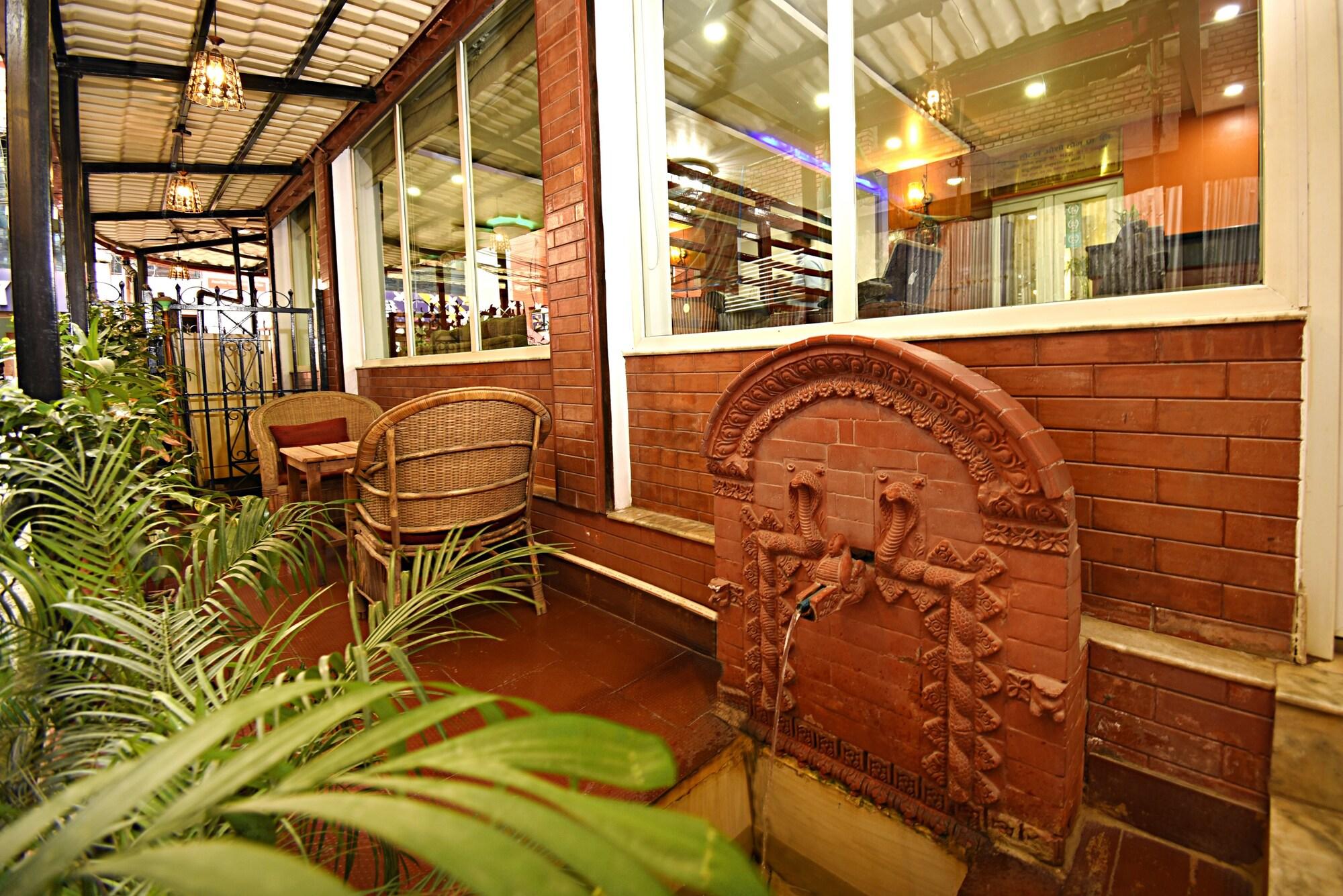 Vista Exterior Hotel Osho Home