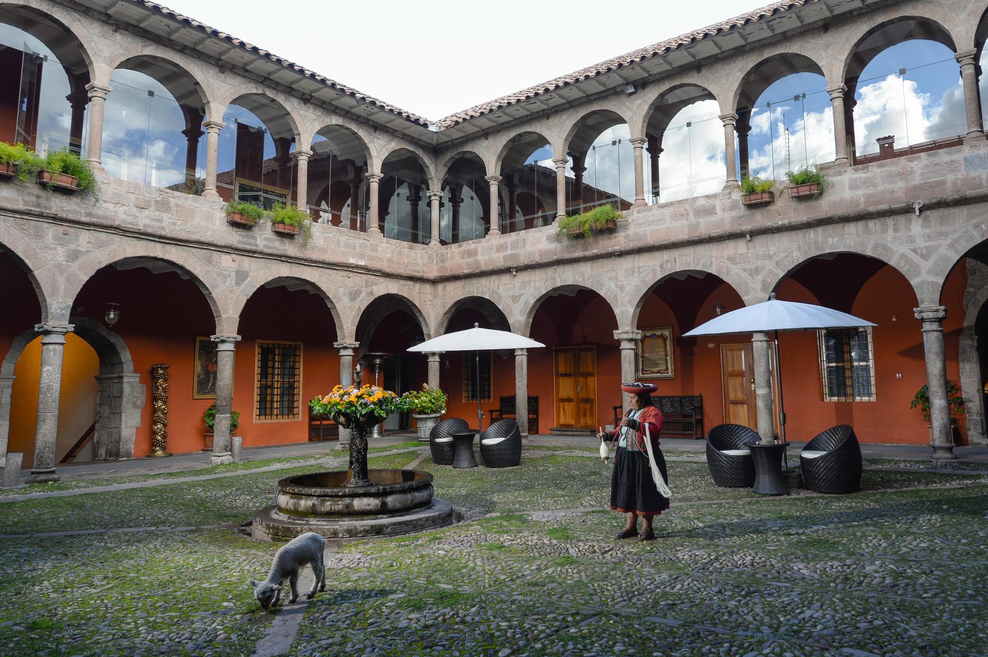 Vista Exterior Hotel Costa del Sol Wyndham Cusco