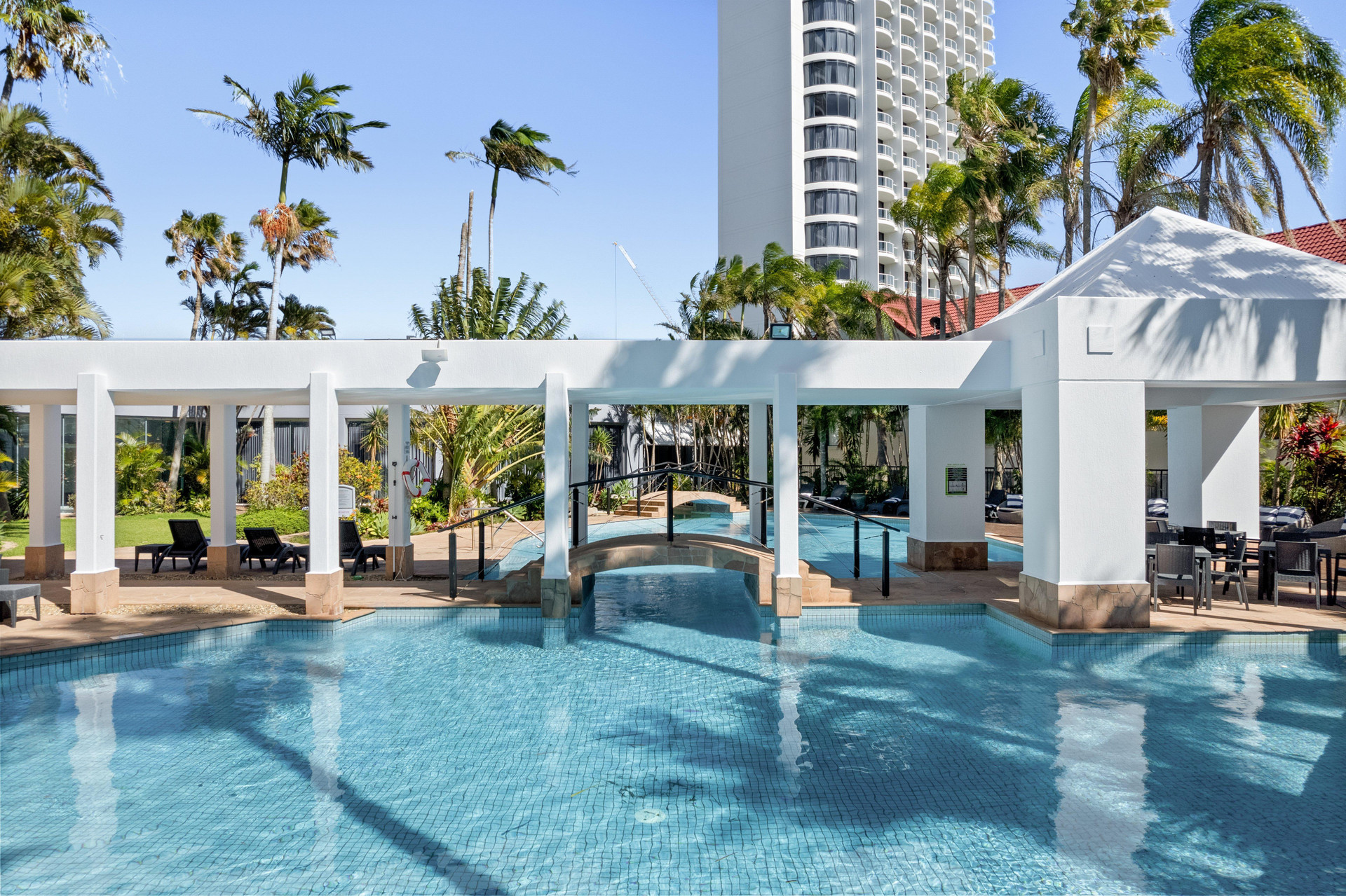 Vista Exterior Crowne Plaza Surfers Paradise by IHG