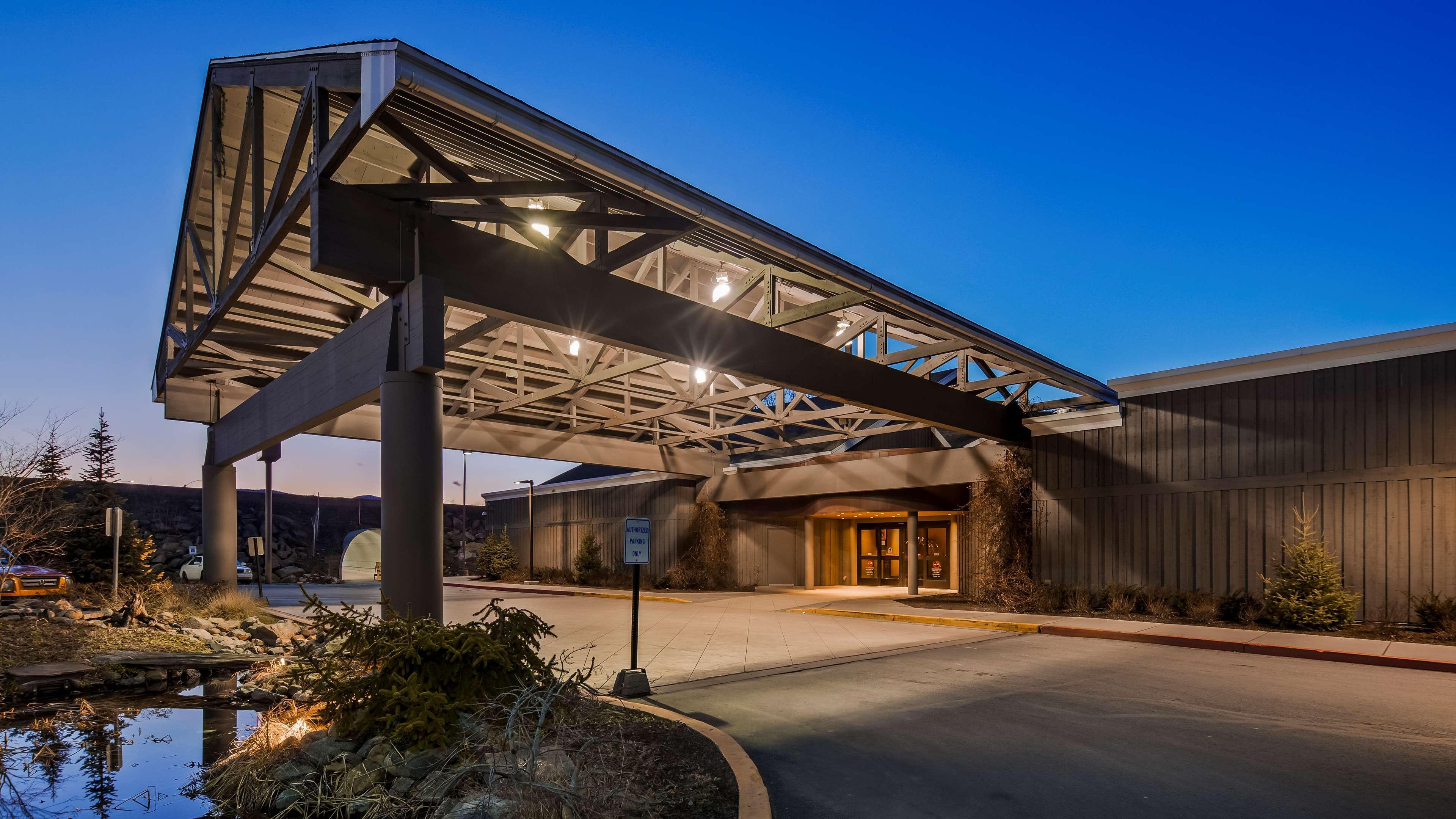 Vista Exterior Best Western Plus Kootenai River Inn Casino & Spa