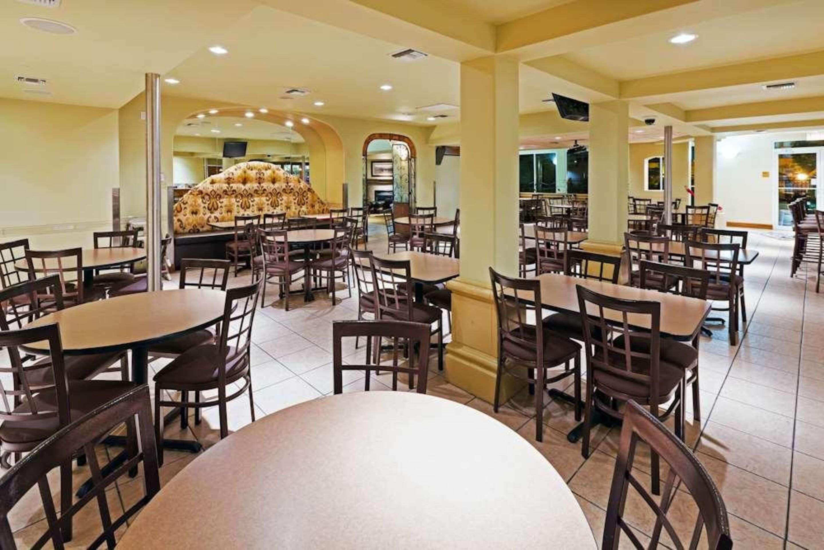 Restaurant Radisson Hotel El Paso Airport