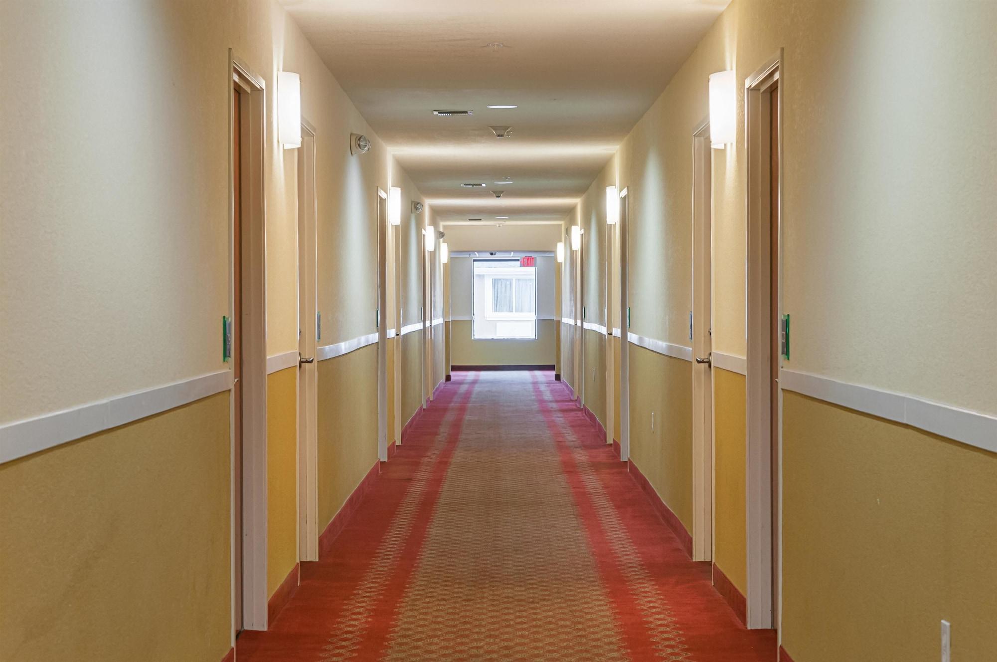 Varios Motel 6 New Orleans, LA - Near Downtown
