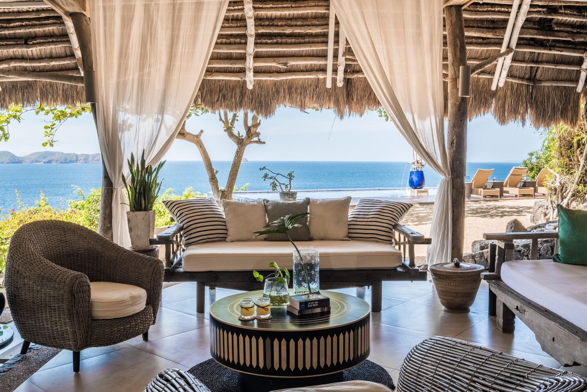 Vista Lobby Vivere Azure