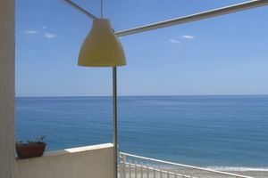 Alquiler Vacacional - Family friendly and romantic apartment on the beach near Taormina