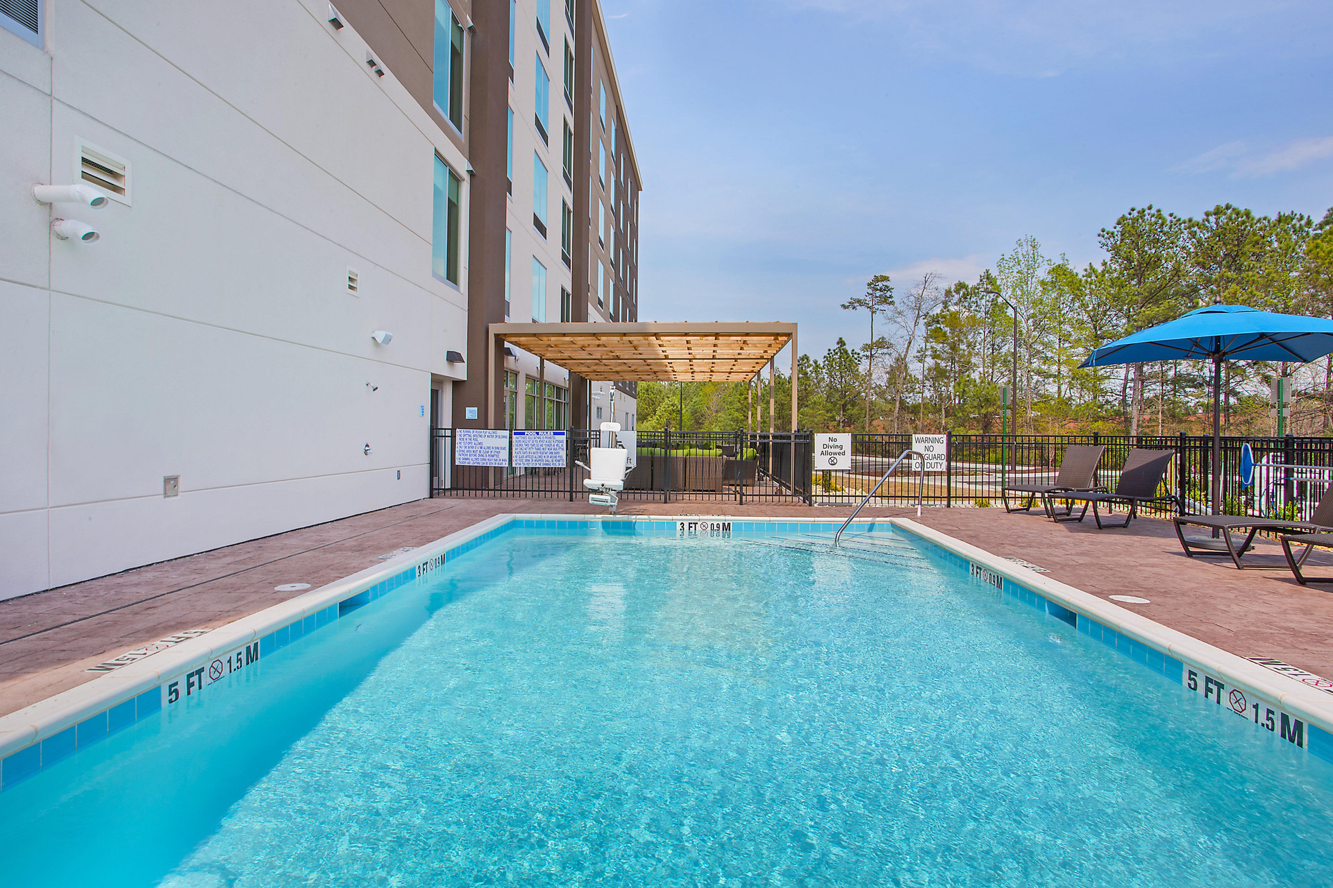 Vista Piscina Holiday Inn Express & Suites Covington by IHG