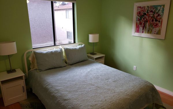 Furnished 2BR & 2BA Las Vegas condo near strip. Minimum 30 nights. Pets Welcome - Hoteles con jacuzzi en Las Vegas, Nevada