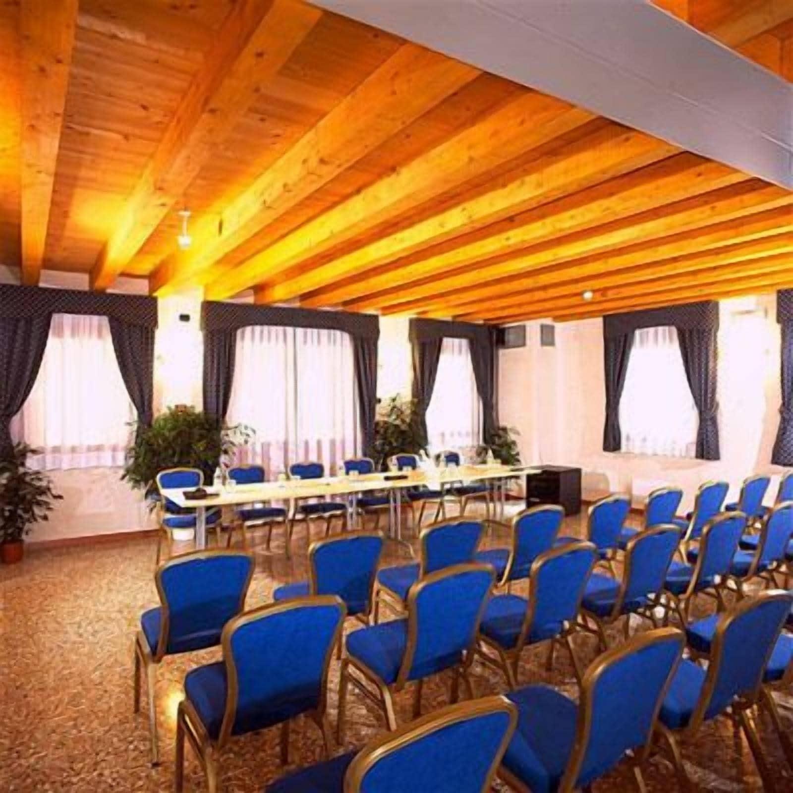 Sala de Reuniones Hotel Dall'Ongaro