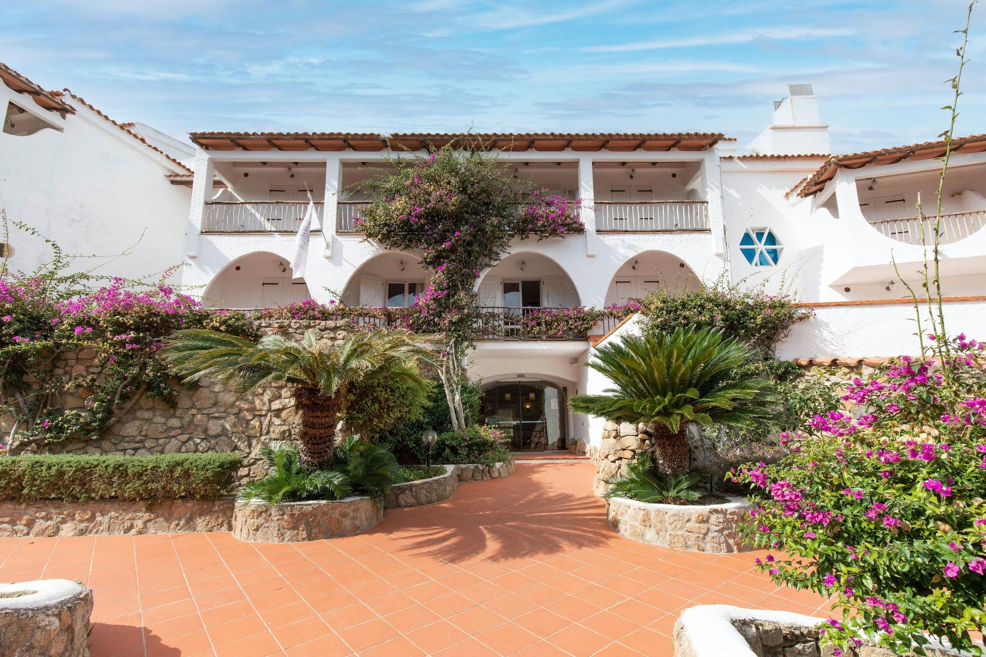 Vista Exterior Hotel Cormorano