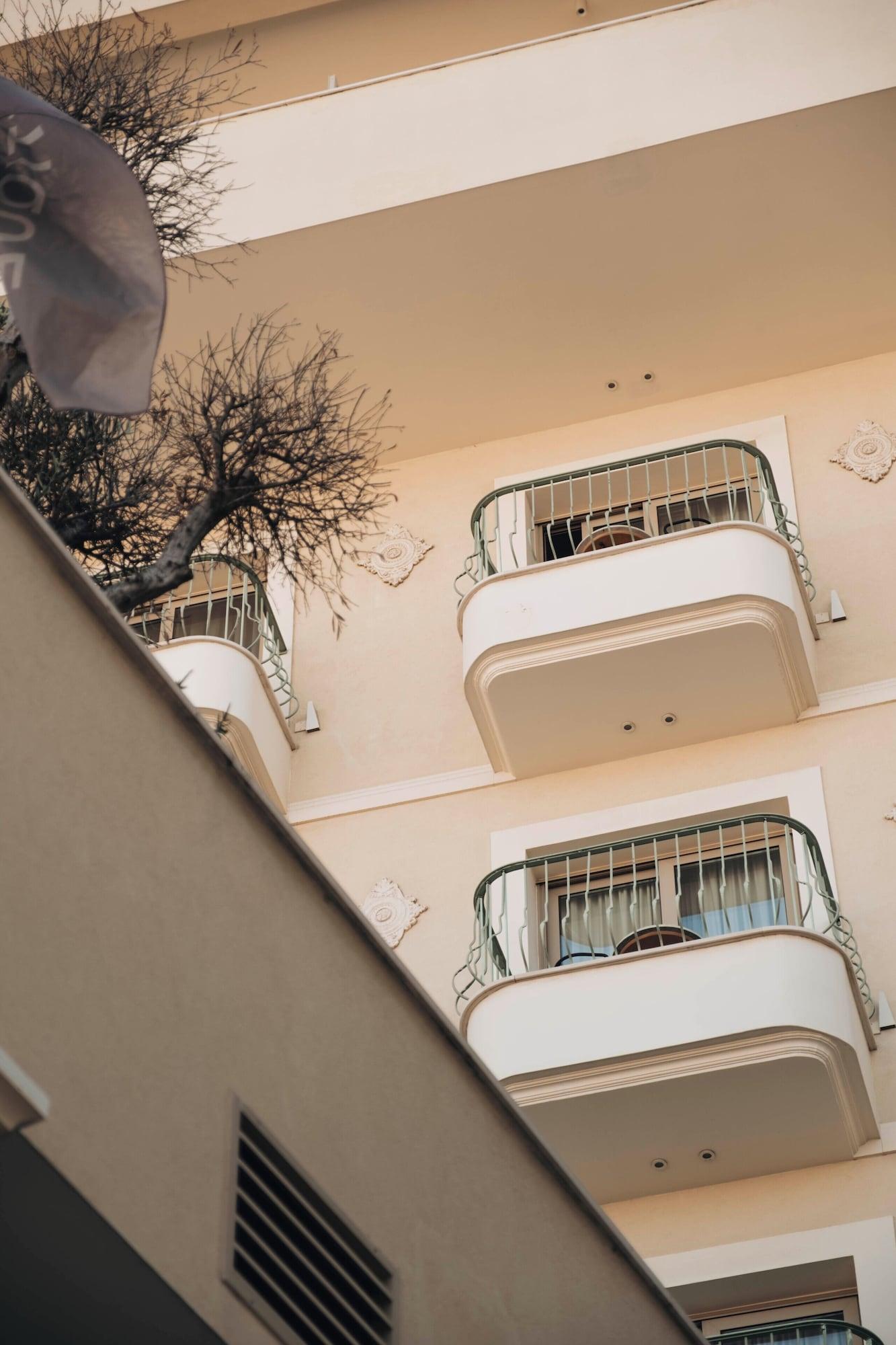 Vista Exterior Leonardo Boutique Hotel Larnaca