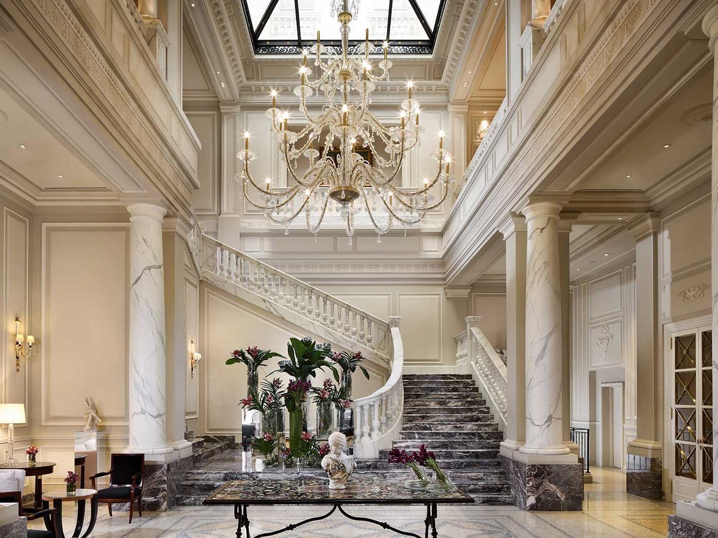 Vista Exterior Palazzo Parigi Hotel & Grand Spa Milan