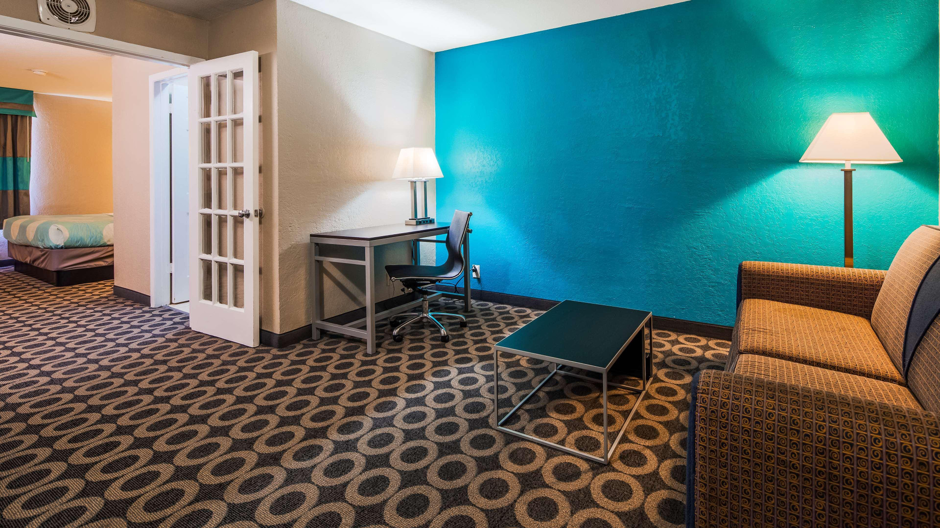 Vista Exterior Travelodge by Wyndham San Antonio Downtown Northeast