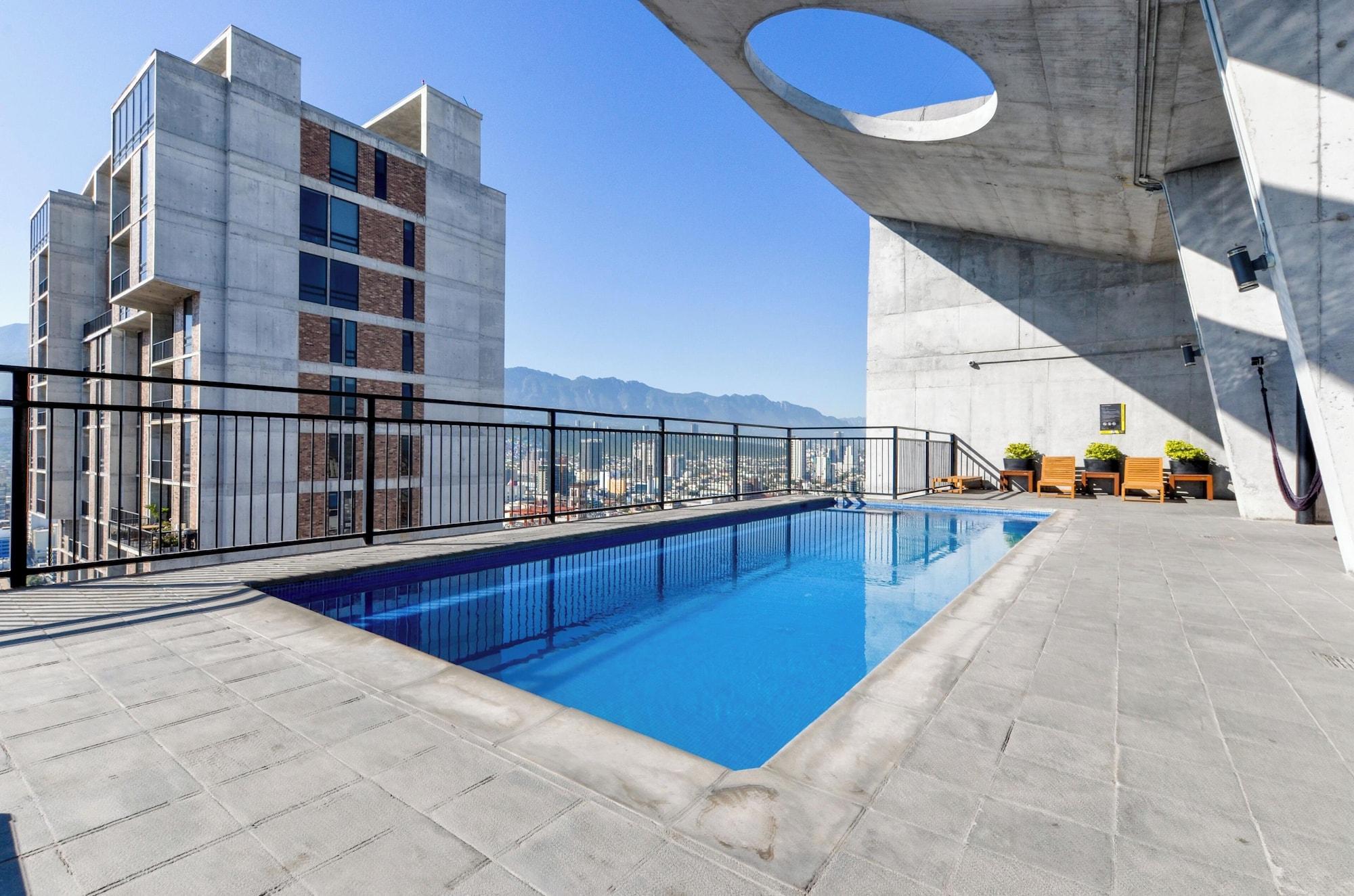 Vista Piscina Barrio W