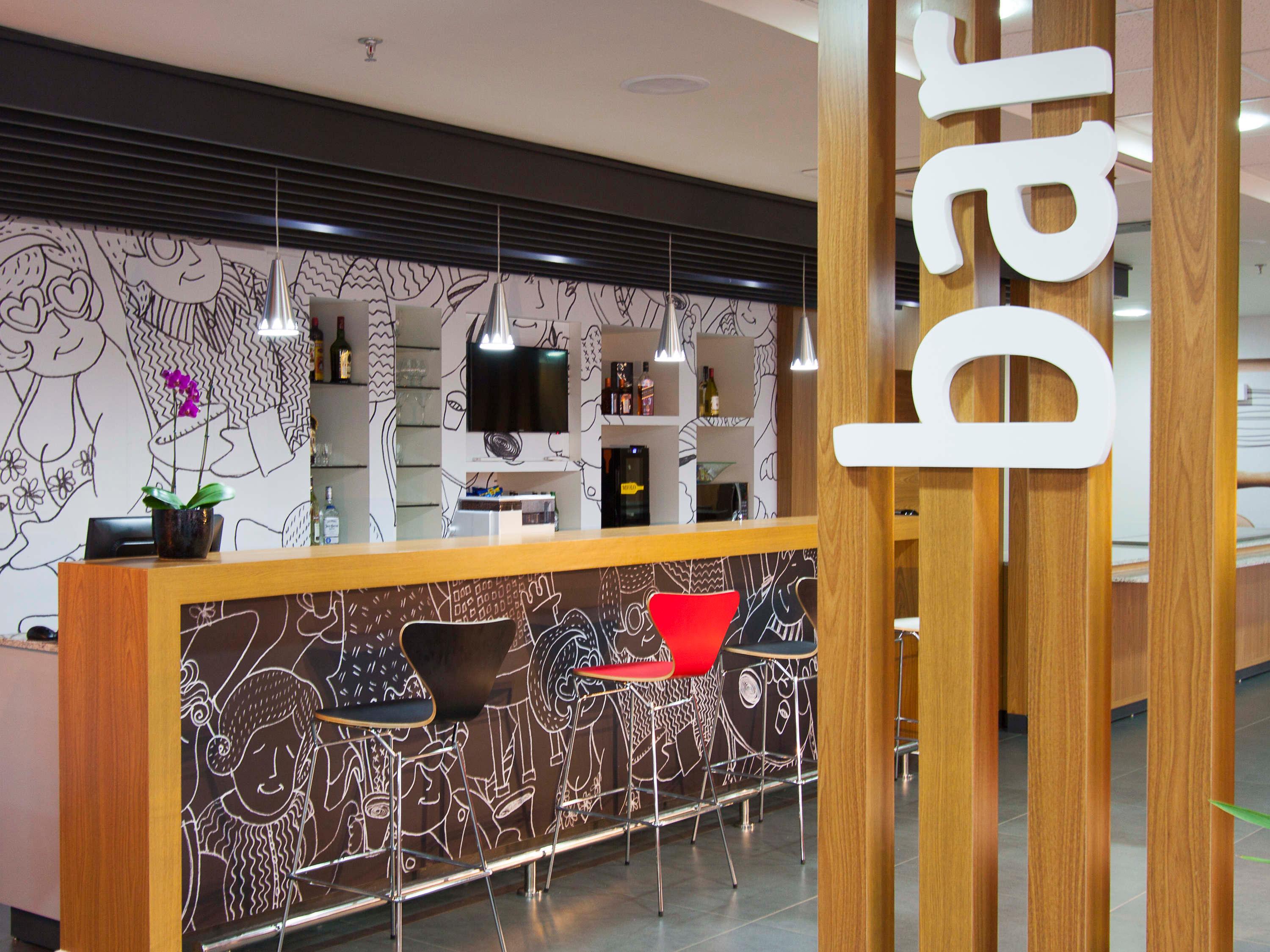 Bar/Salón Ibis Cascavel
