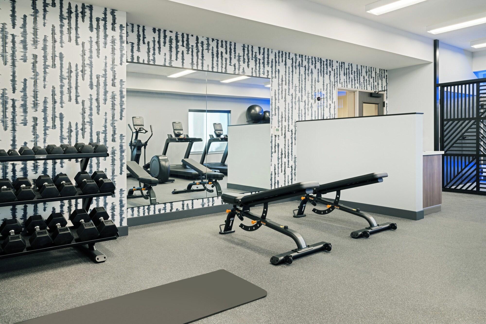 Gimnasio Atwell Suites Denver Airport Tower Road by IHG