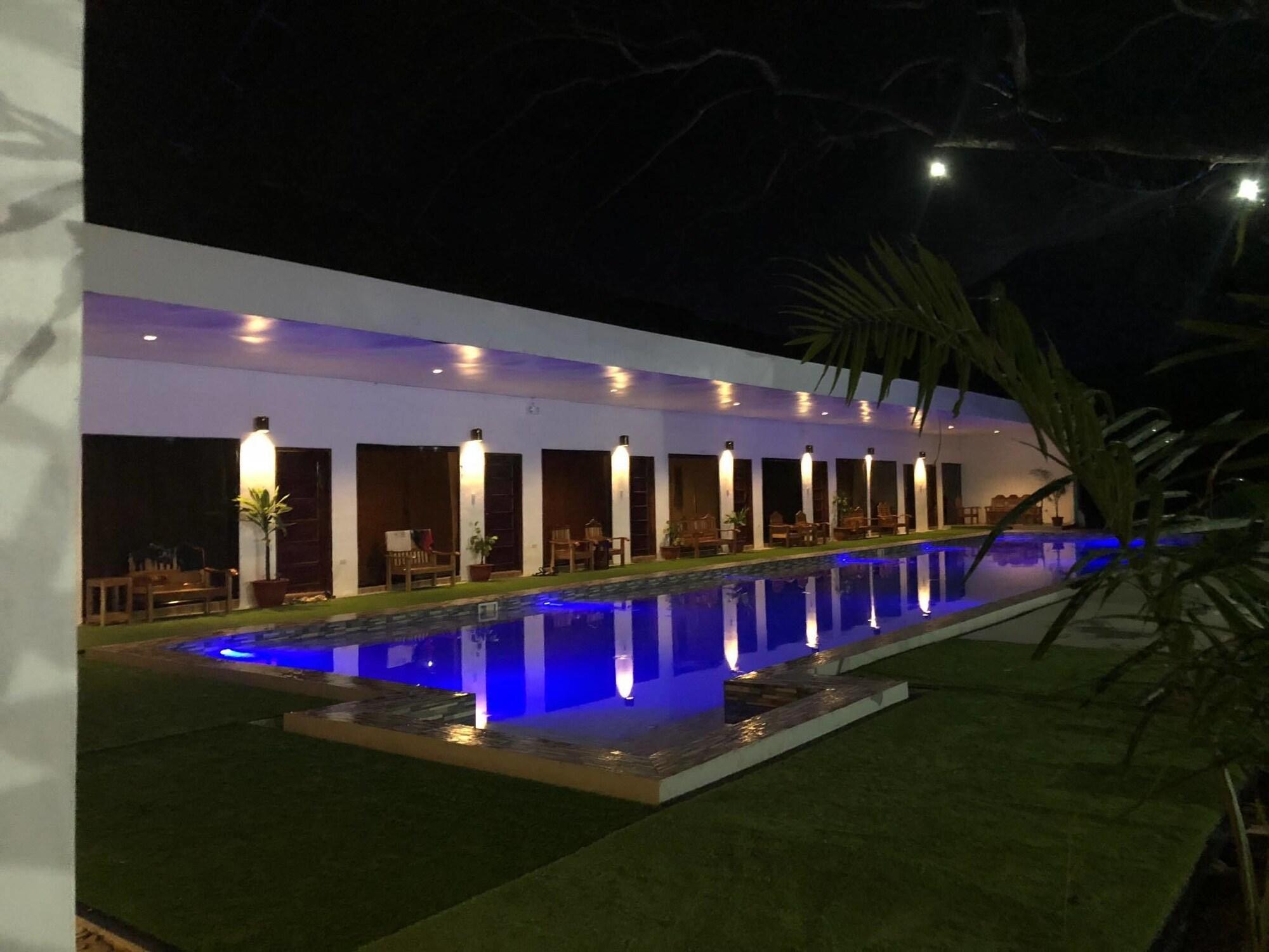 Varios Alesseo Backpackers - Hostel