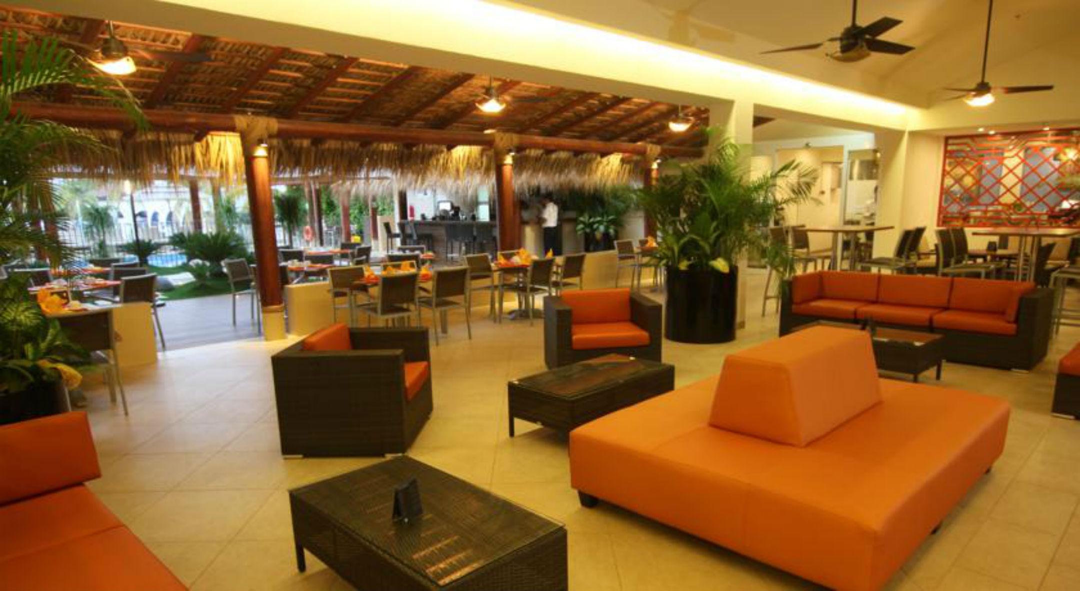 Vista do lobby Holiday Inn Huatulco