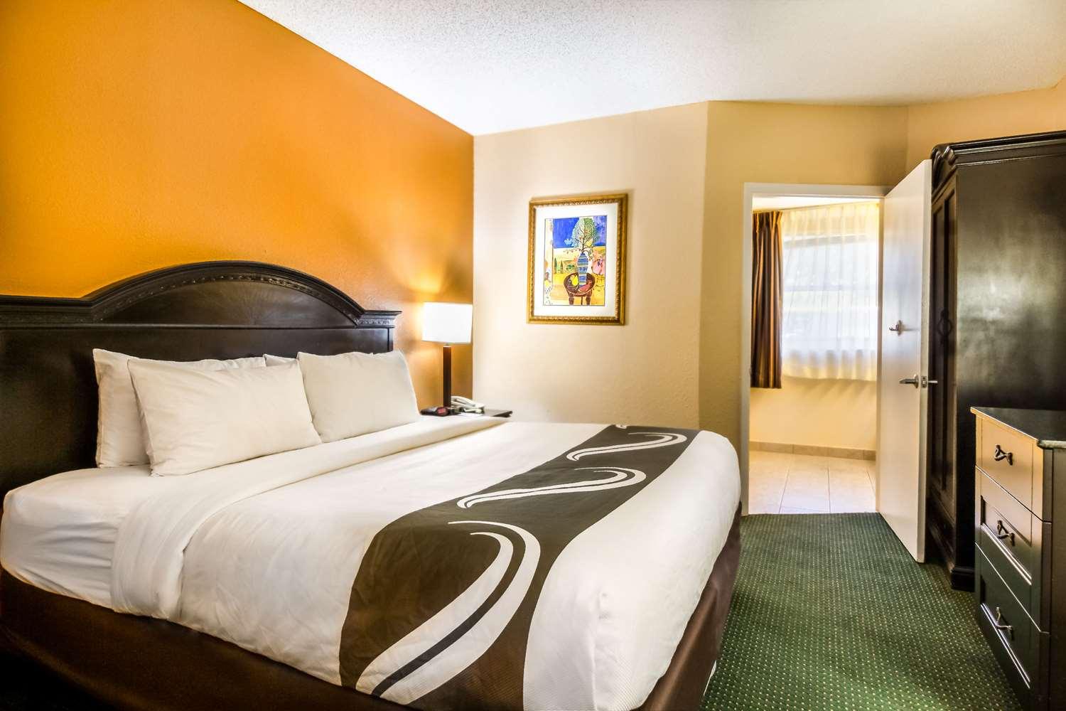 Quality Suites Near Orange County Convention Cente en Orlando area