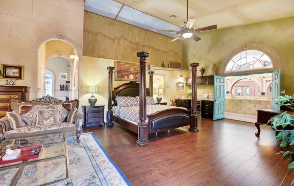 DD Luxurious 12BD/13BA Mansion Villa w/ Two Beautiful Resort Pools. Sleeps 39! - Hoteles con jacuzzi en Las Vegas, Nevada