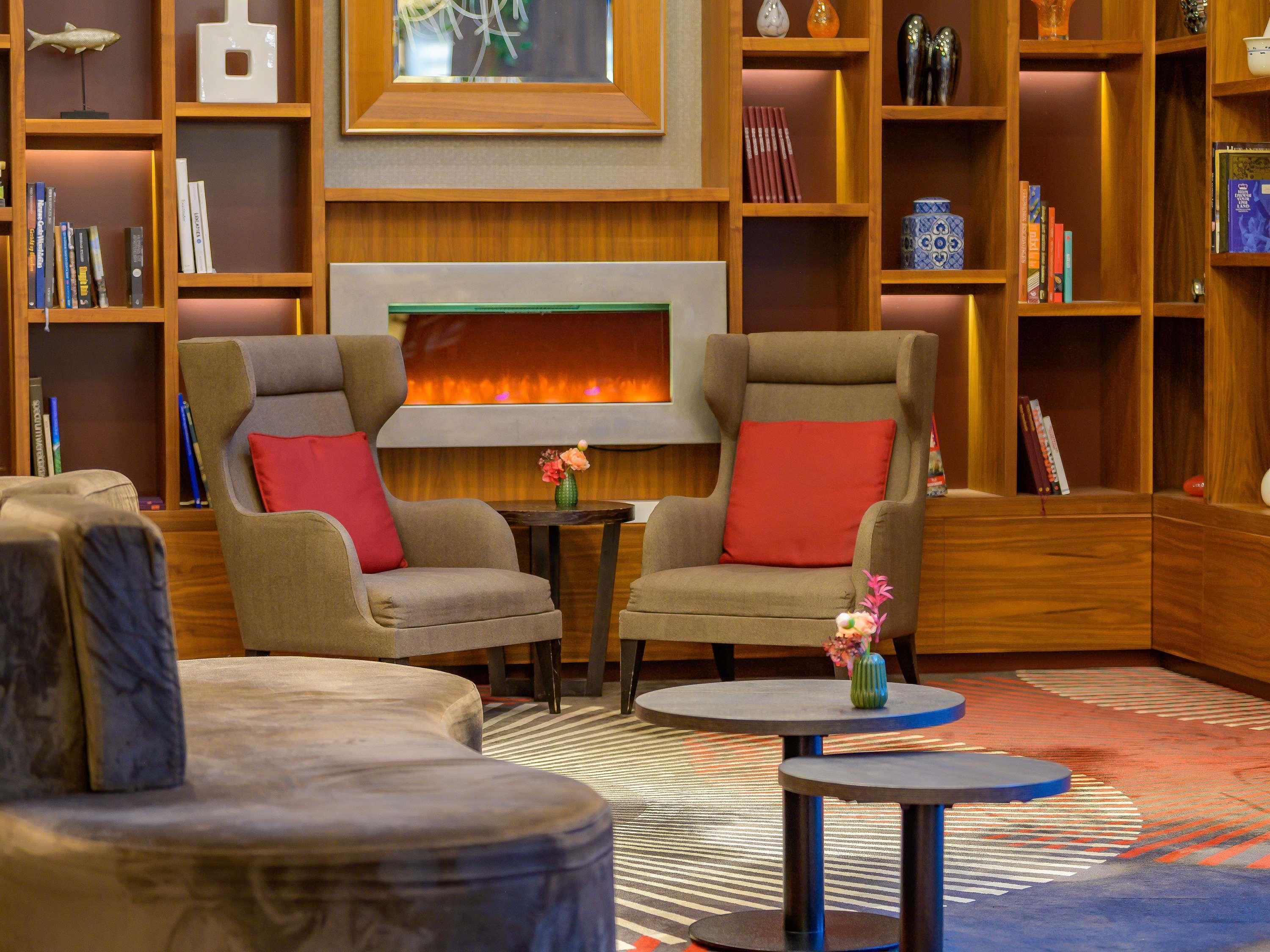 Vista Exterior Mövenpick Hotel Amsterdam City Centre